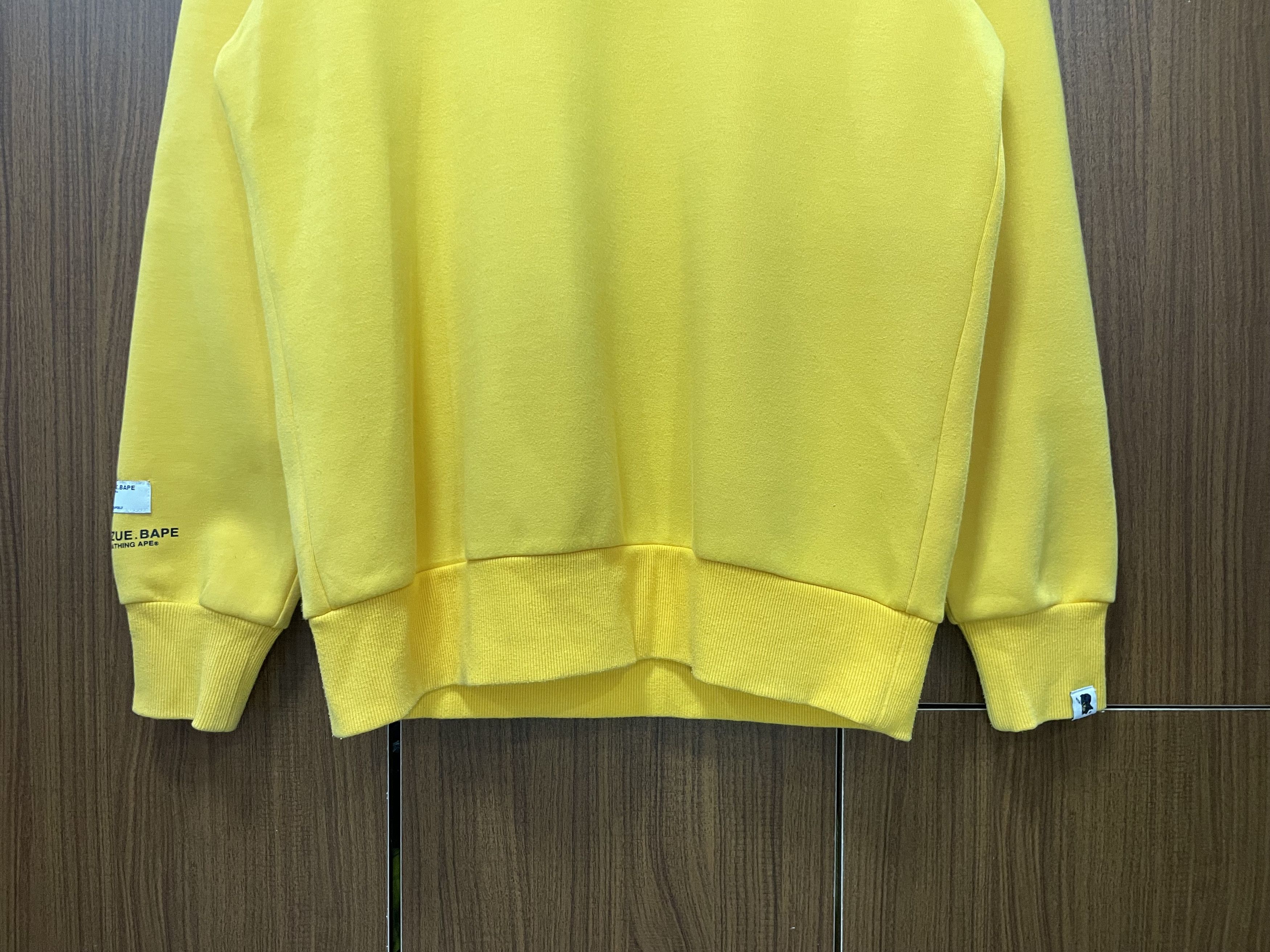 Bape Izzue x Bape General Crewneck Size US M / EU 48-50 / 2 - 3 Thumbnail