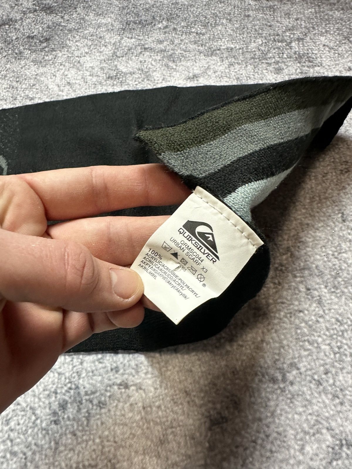 Quiksilver Vintage Quiksilver Scarf Streetwear Rare Casual VTg USA Size ONE SIZE - 5 Thumbnail