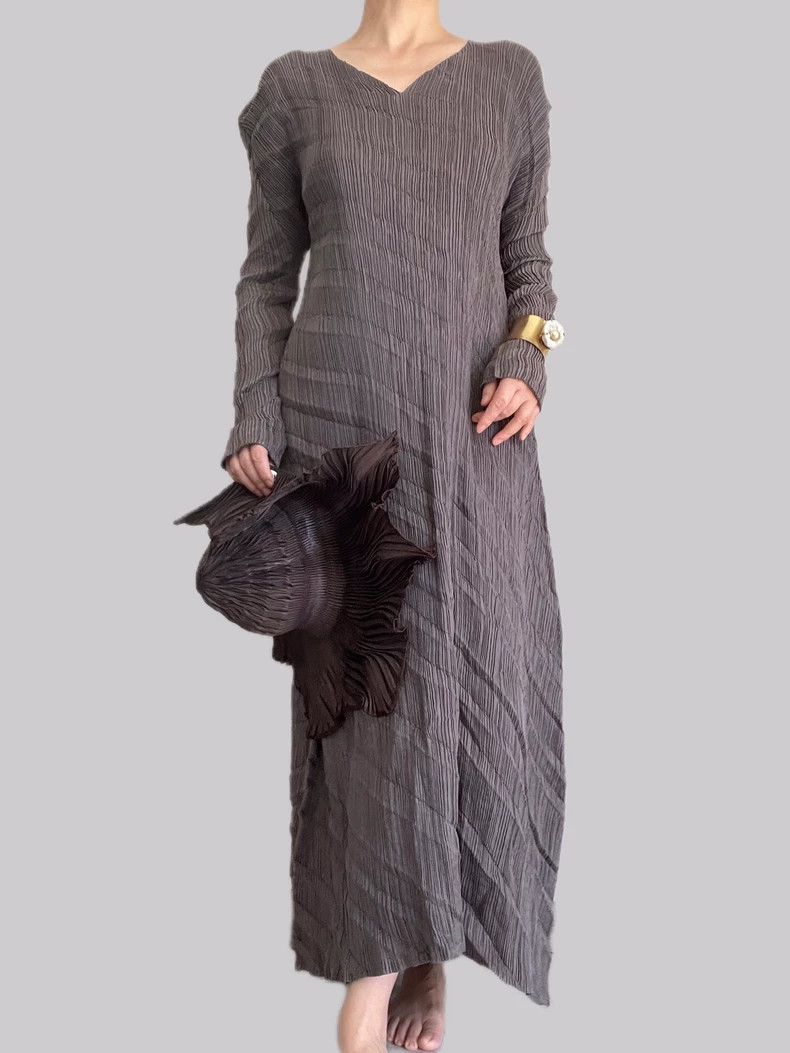 Issey Miyake Issey Miyake A long-sleeved V-neck dress with a grey main Size S / US 4 / IT 40 - 3 Thumbnail