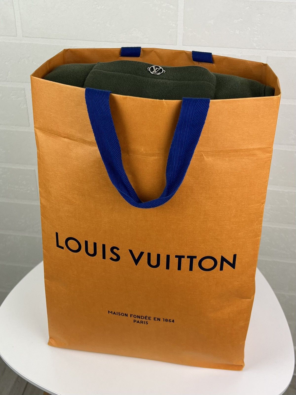 Louis Vuitton LOUIS VUITTON Sweatsuit Cotton LV Logo Zip Hoodie/Pants Set Size US M / EU 48-50 / 2 - 22 Thumbnail
