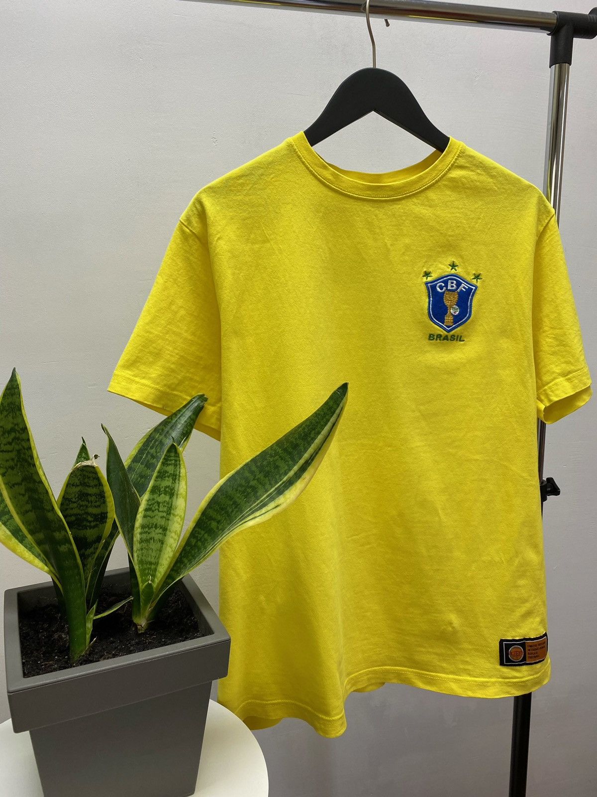 Other × Vintage Brazil 10 Pele Toffs Football Soccer Jersey Retro Remake Size US L / EU 52-54 / 3 - 22 Thumbnail