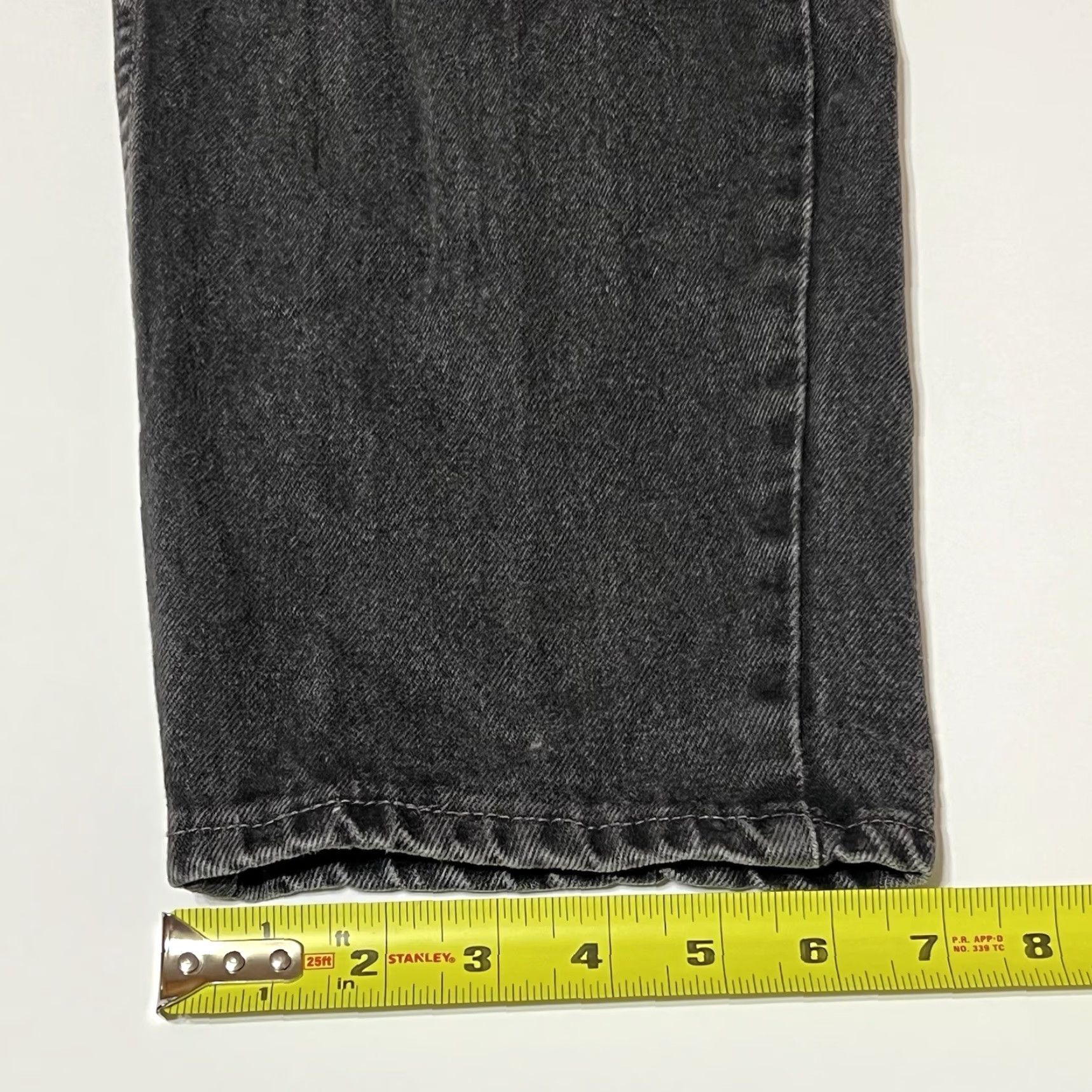 Levi's VTG Levi's 560 Jeans 5-Pocket Denim Black 31x29 Loose Tapered Leg USA Made Mens Jeans 90s Retro Cowboy Theme Size US 31 - 7 Thumbnail