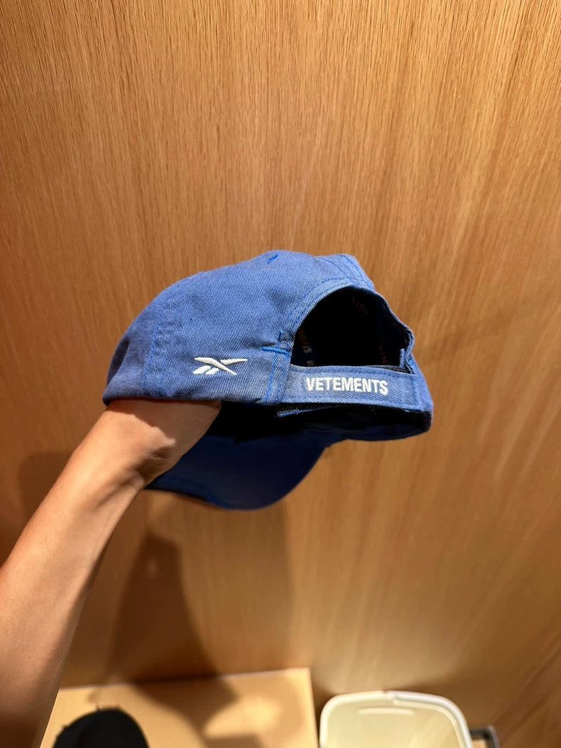 Vetements Vetements Reebok x Collaborative Show Model Size ONE SIZE - 2 Thumbnail