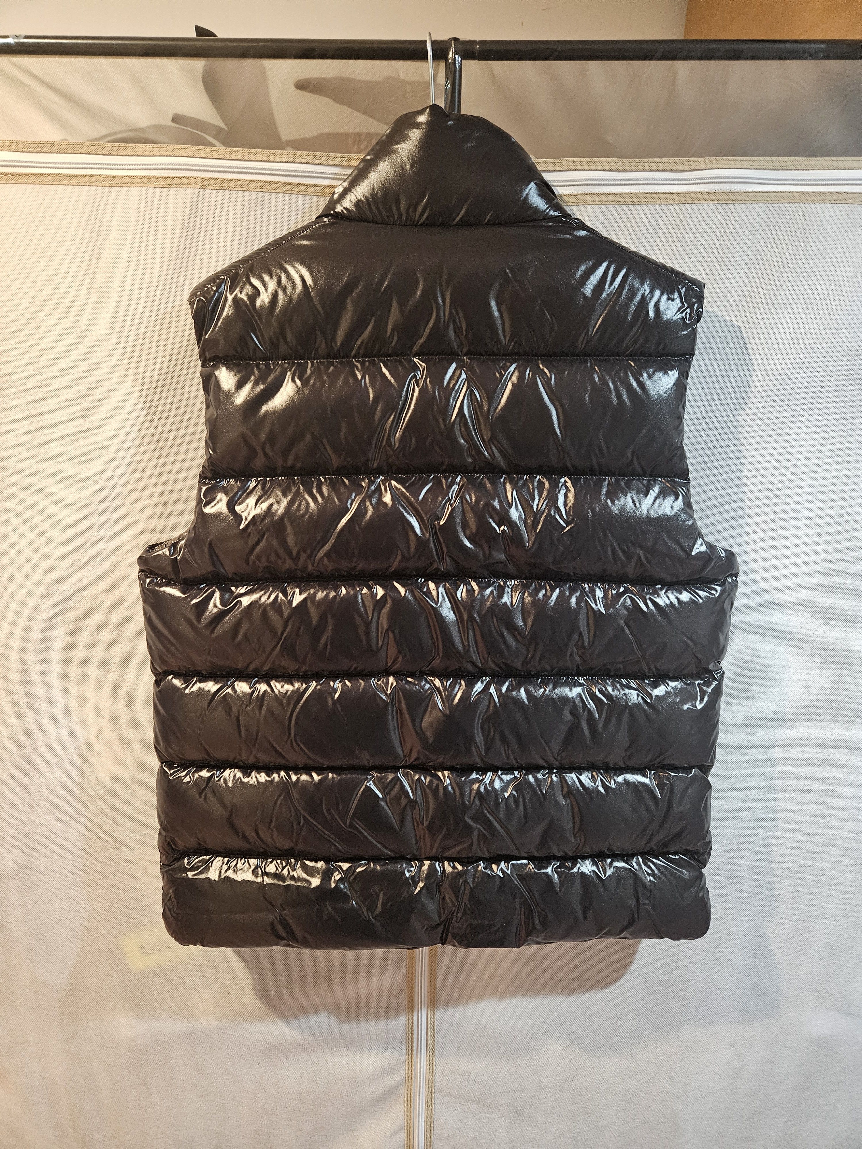 Moncler Tibb Vest Size US L / EU 52-54 / 3 - 9 Thumbnail
