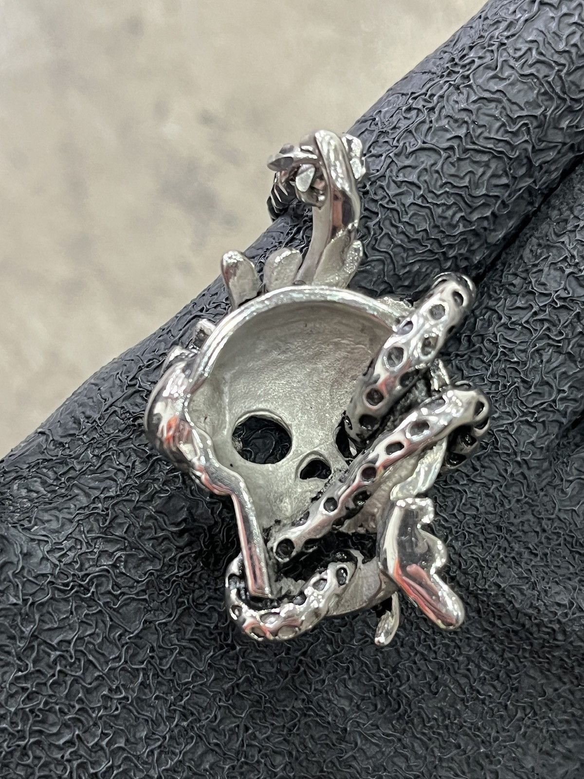 Other Vintage Silver Gothic Skull Chain (unisex) Size ONE SIZE - 8 Thumbnail