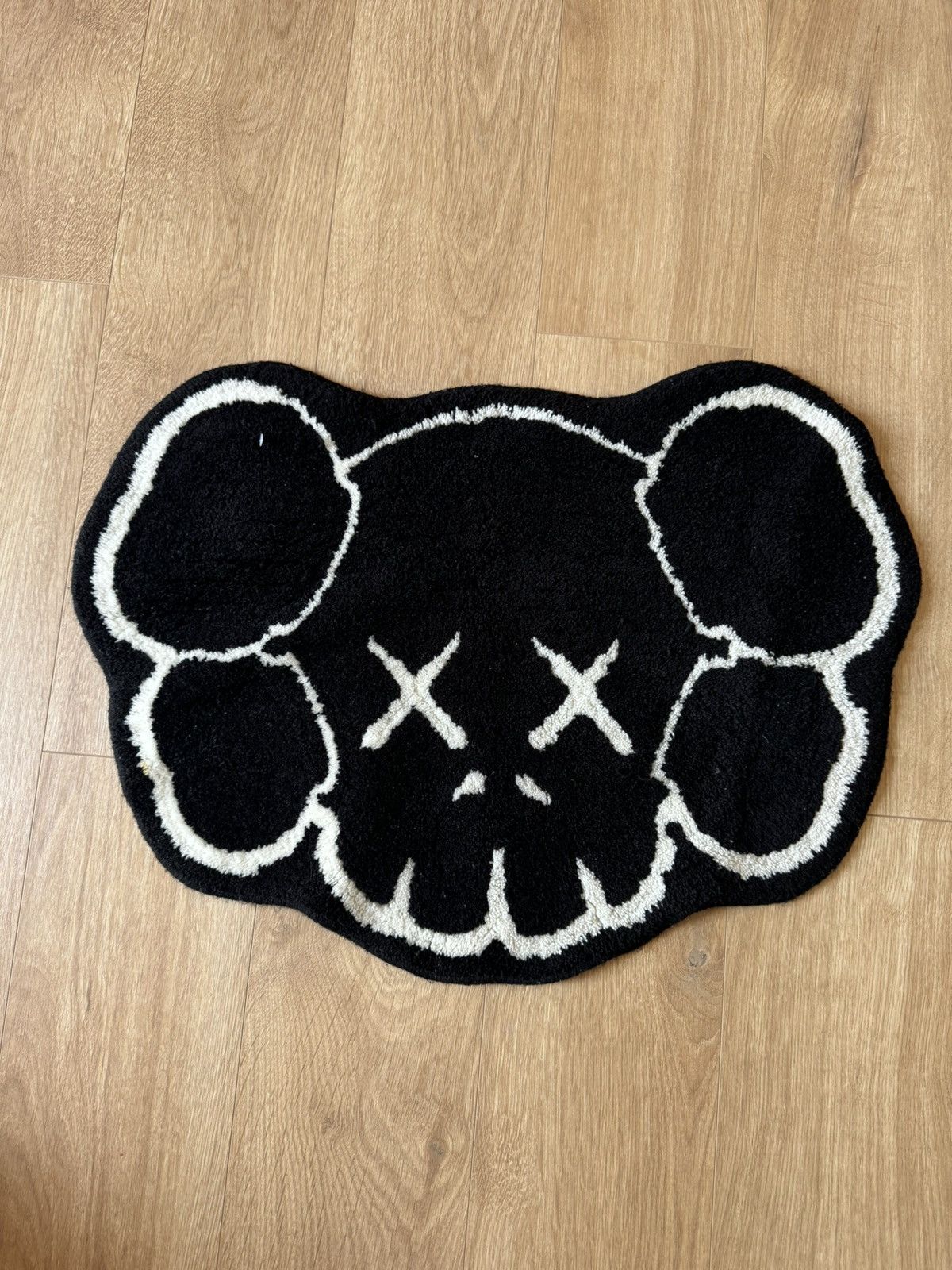 Kaws Gallery 1950 Rug | Grailed