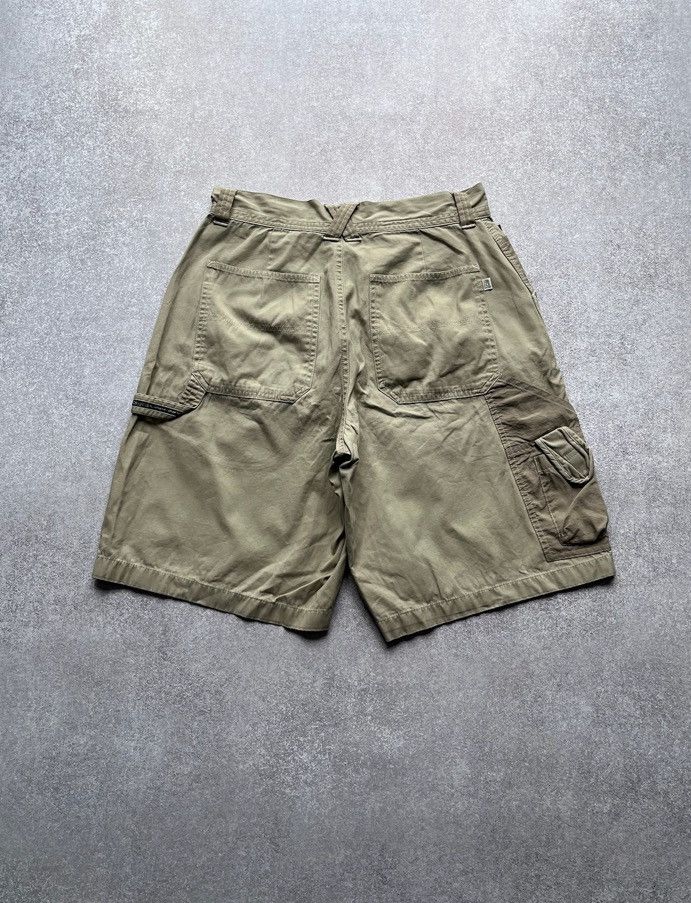 Other Vintage Nike ACG Carpener Baggy Shorts Y2K 30 Size US 30 / EU 46 - 2 Thumbnail