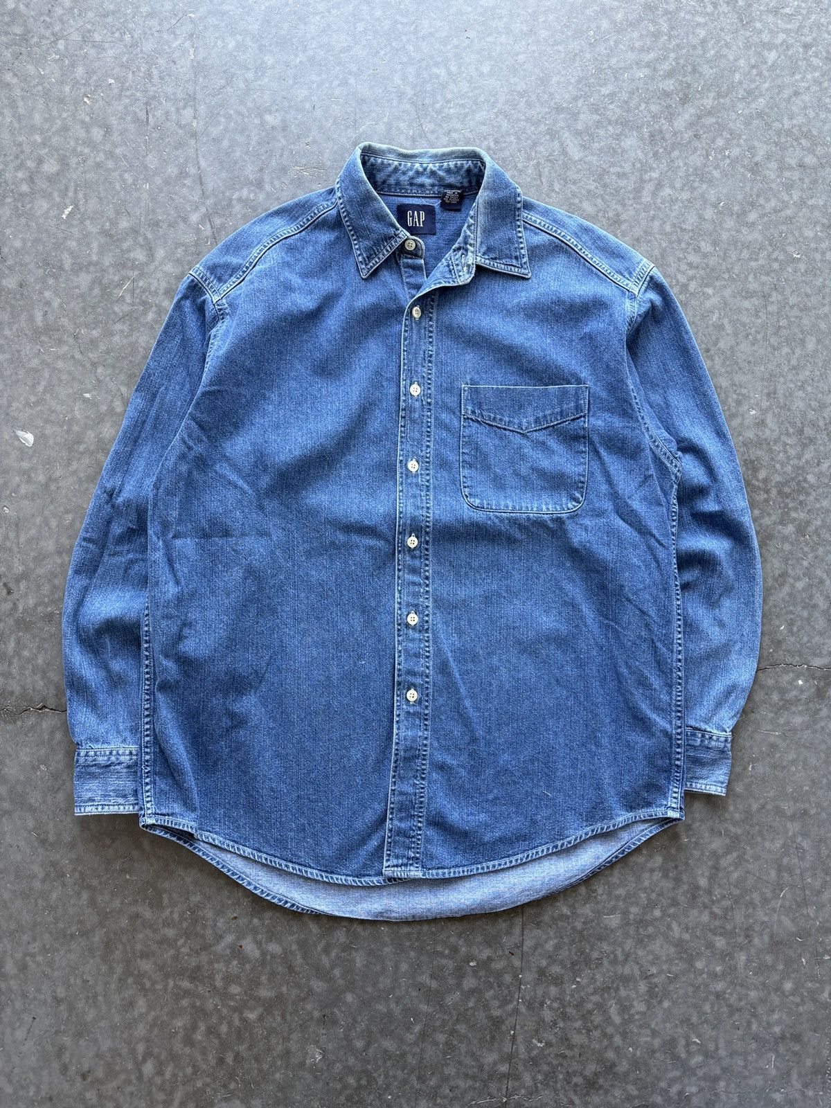 Gap Vintage Y2K Gap Denim Button Up Shirt Size US L / EU 52-54 / 3 - 1 Thumbnail