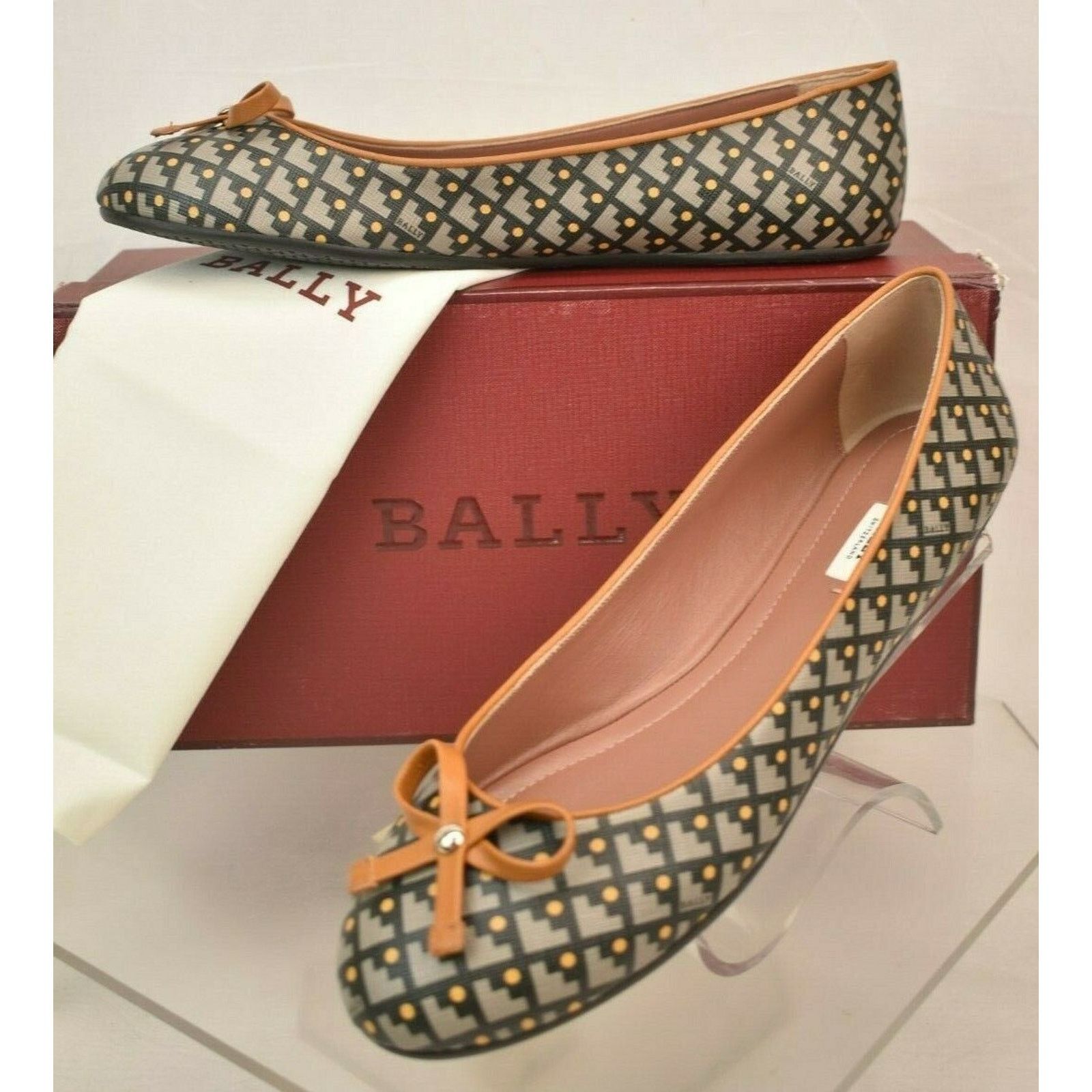 Bally BALLY DULCINA BEIGE COATED CANVAS LOGO LEATHER BOW FLATS 10 Size US 10 / IT 40 - 3 Thumbnail