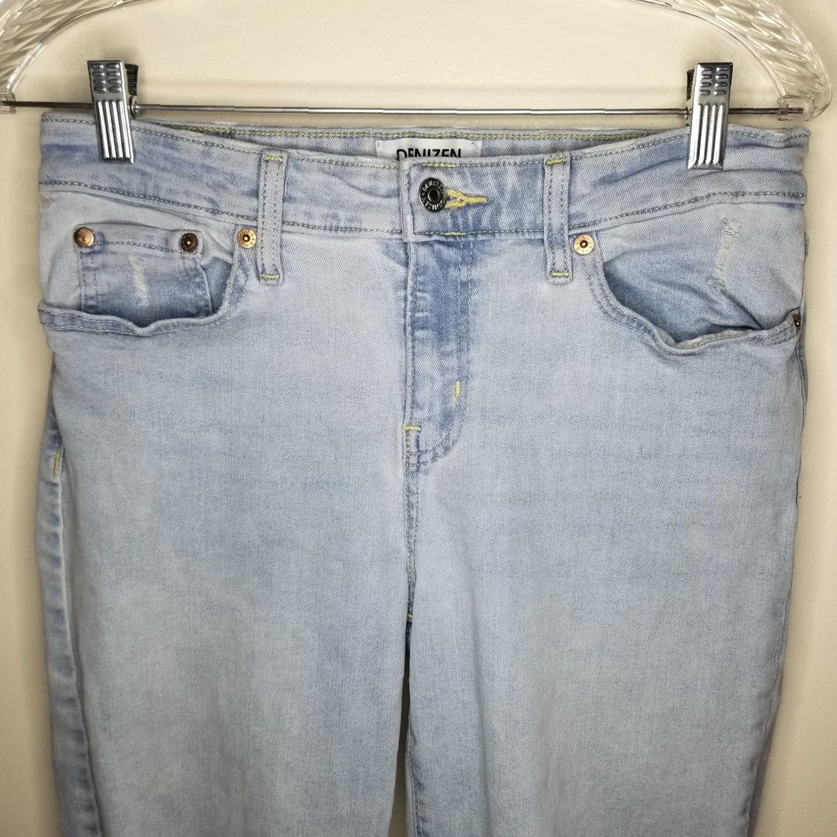 Levi's Levi's Distressed Boyfriend Jeans Women's Size 8 Mid Rise Blue Size 30" / US 8 / IT 44 - 2 Thumbnail