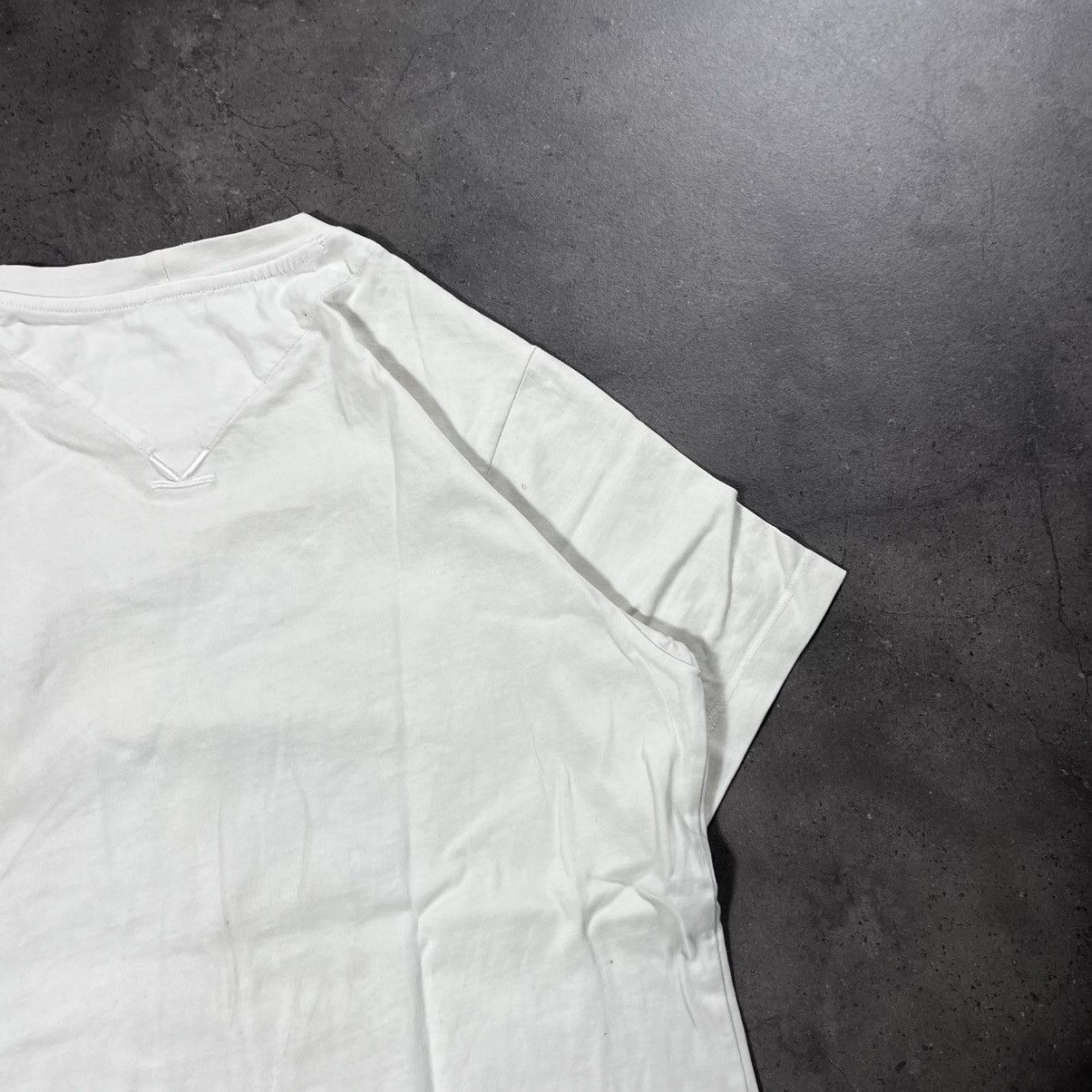 Kenzo Vintage 00s Kenzo Dragon Kick Kung Fu Big Logo Tee Tshirt Size US XS / EU 42 / 0 - 13 Thumbnail