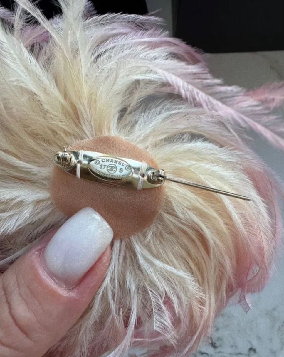 Chanel Brooch Chanel collectible Size ONE SIZE - 5 Thumbnail