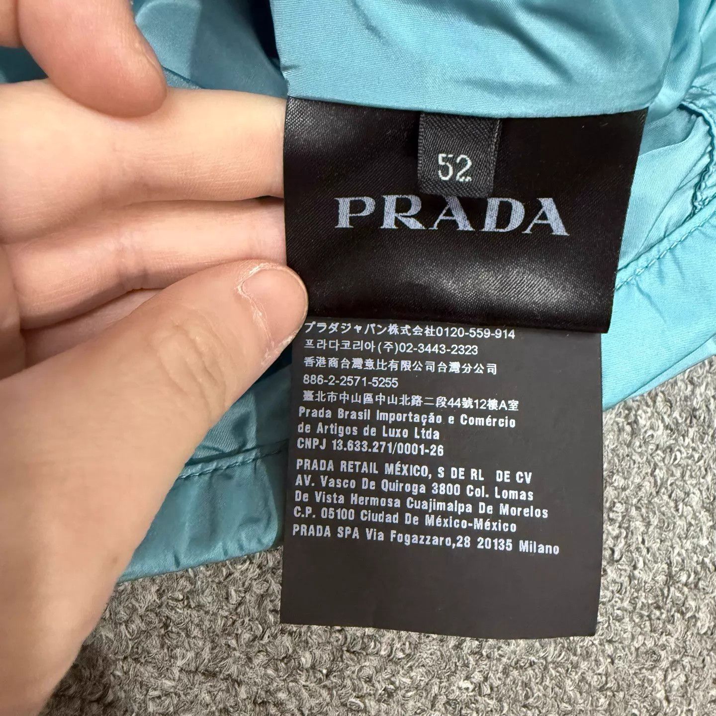 Prada Prada Lake Blue hem logo nylon jacket 52 Size US L / EU 52-54 / 3 - 4 Thumbnail