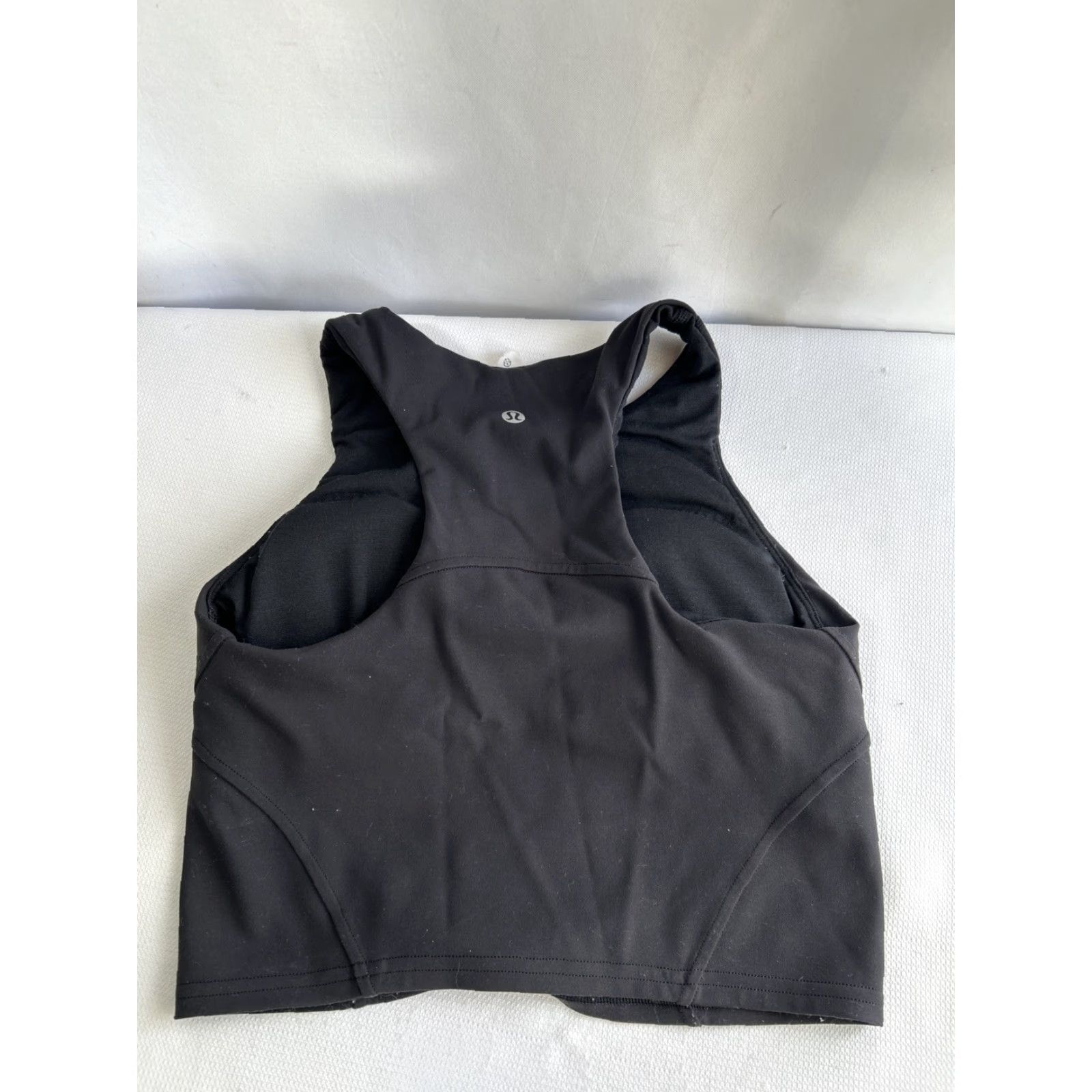 Lululemon Lululemon Align High Neck Tank Top Womens Size 4 Black Built-In Bra Gym Workout Activewear Vest?CTION Size S / US 4 / IT 40 - 2 Thumbnail