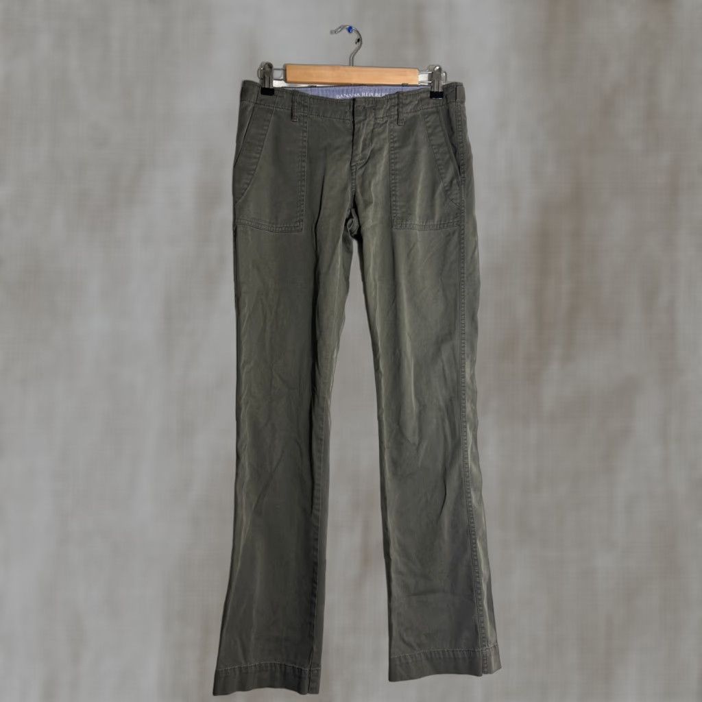 Banana Republic Banana Republic Utility Chino Pants Womens 0 Olive Green 30x31 Flaw Missing Button Back Pocket Button Flaw Size 25" / US 0 / IT 36 - 1 Thumbnail