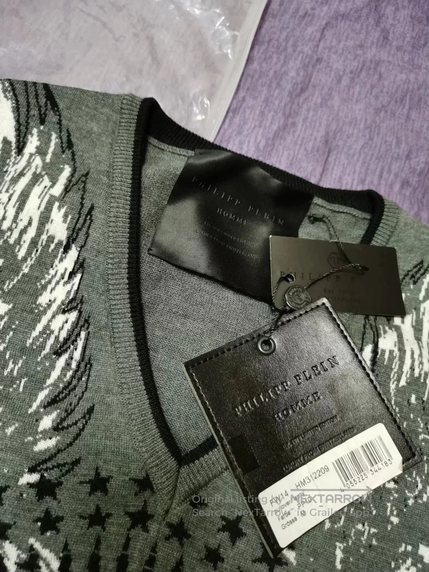 Philipp Plein Philipp Plein PP Skull V-Neck Wool Sweater. Size US M / EU 48-50 / 2 - 3 Thumbnail