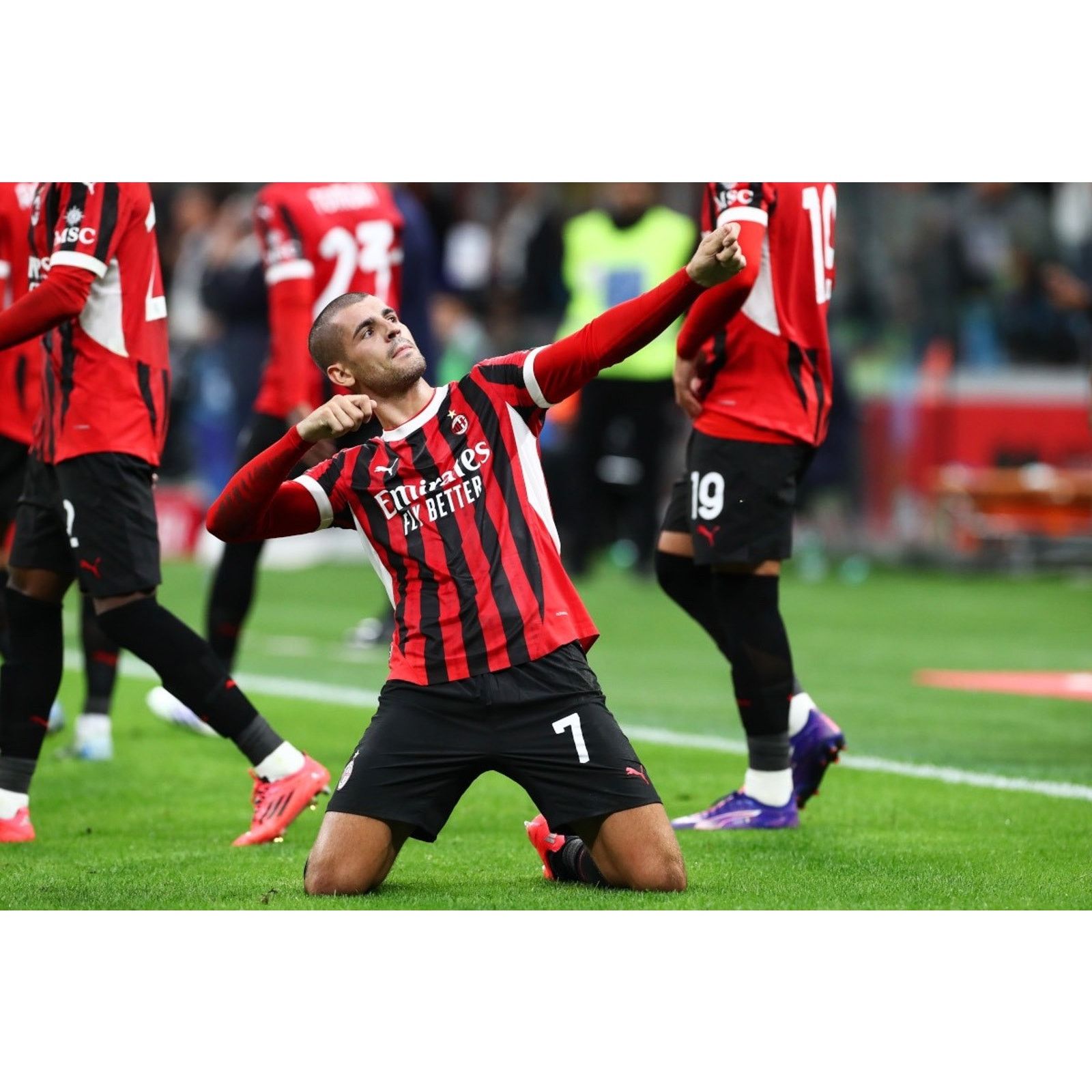 Puma AC Milan Alvaro Morata Signed Training Worn Jersey Puma Sz L Size US L / EU 52-54 / 3 - 17 Thumbnail