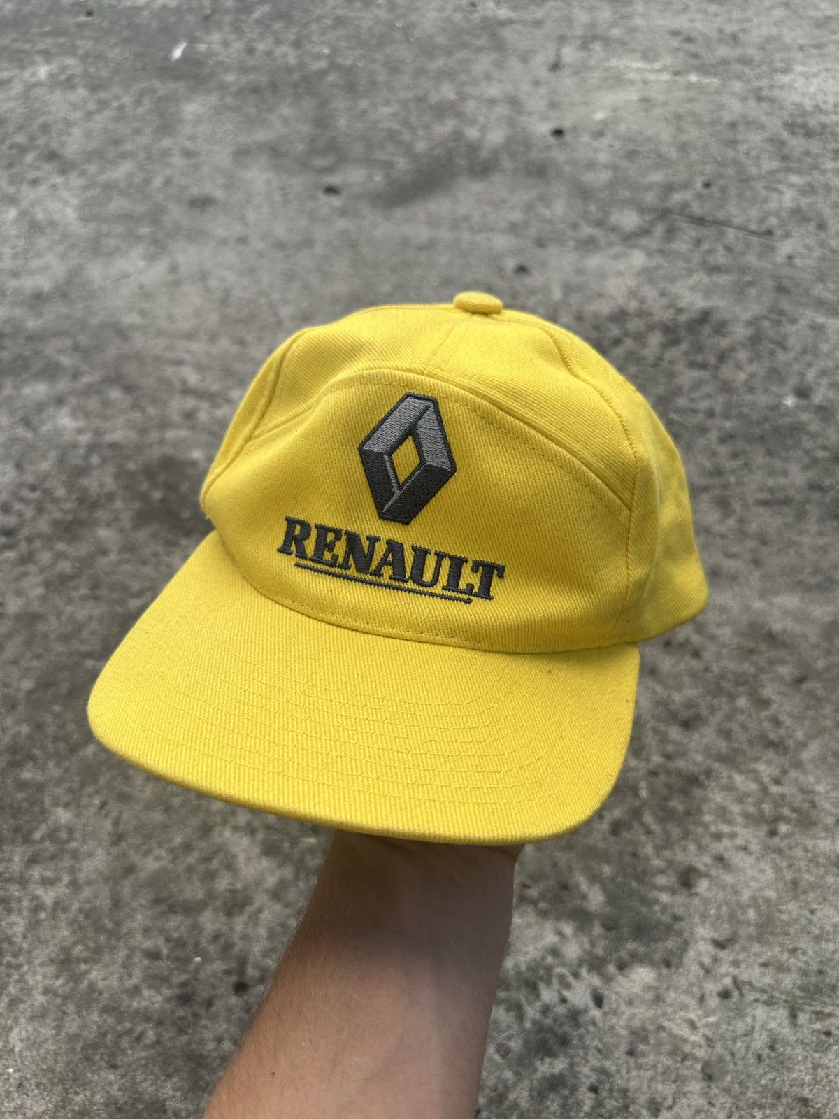 Vintage Vintage Racing Renault F1 Team Yellow Cap Streetwear Rare Size ONE SIZE - 1 Thumbnail