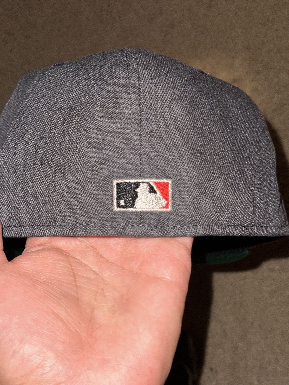 New Era HAT CLUB Yankees World Champions 1998 WS Patch Size 7 1/8 Size ONE SIZE - 4 Thumbnail