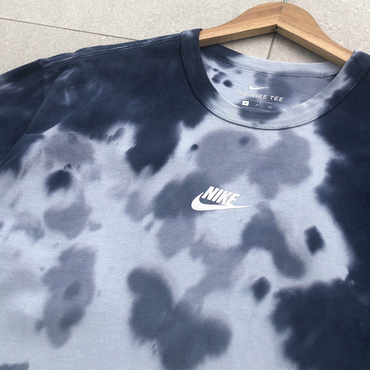 Nike Nike Sportswear Men's Tie-Dye T-Shirt Size US M / EU 48-50 / 2 - 7 Thumbnail