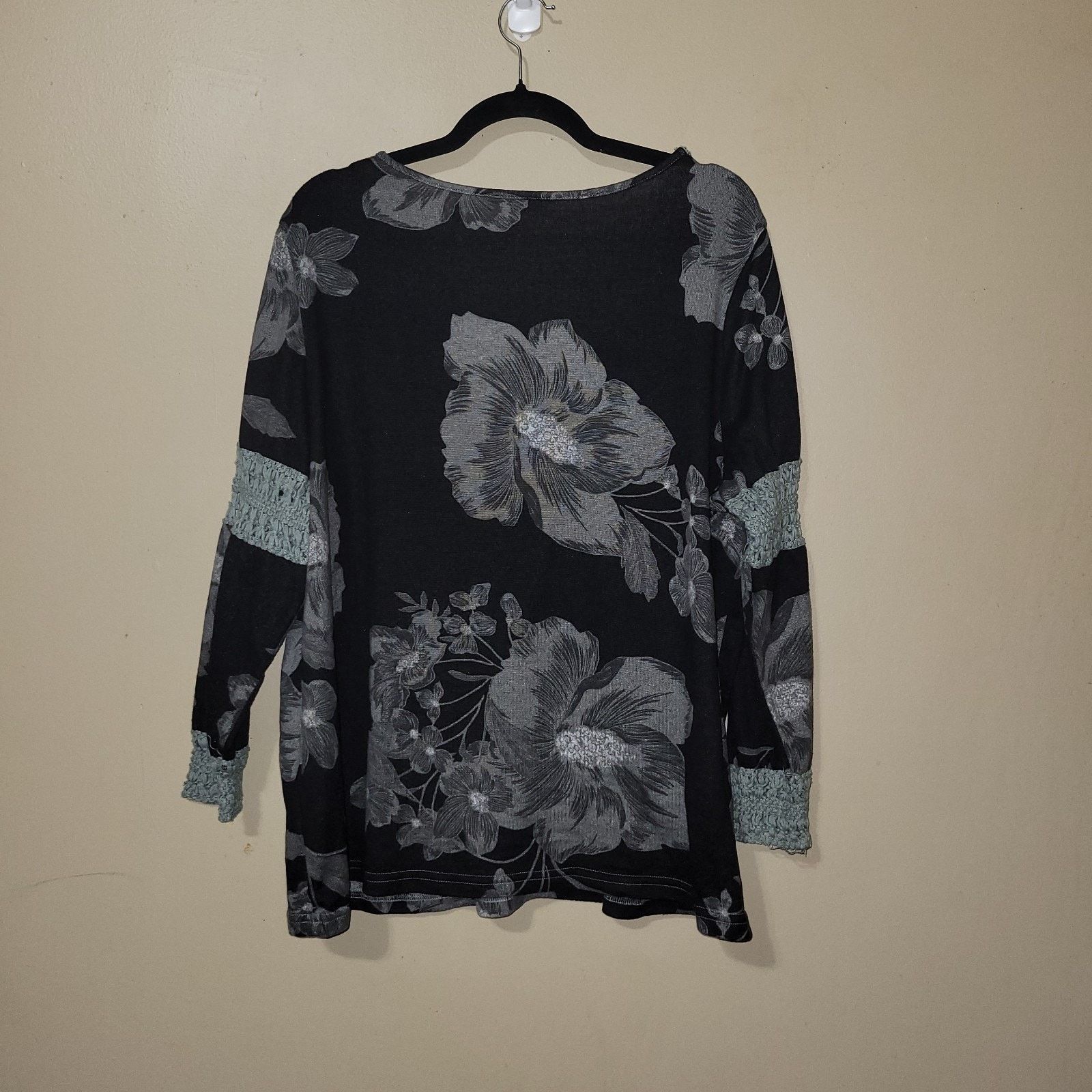 & Other Stories BloomChic 18-20 Floral Print Crochet Trim Top Black Gray Size XXL / US 16-18 / IT 52-54 - 11 Thumbnail