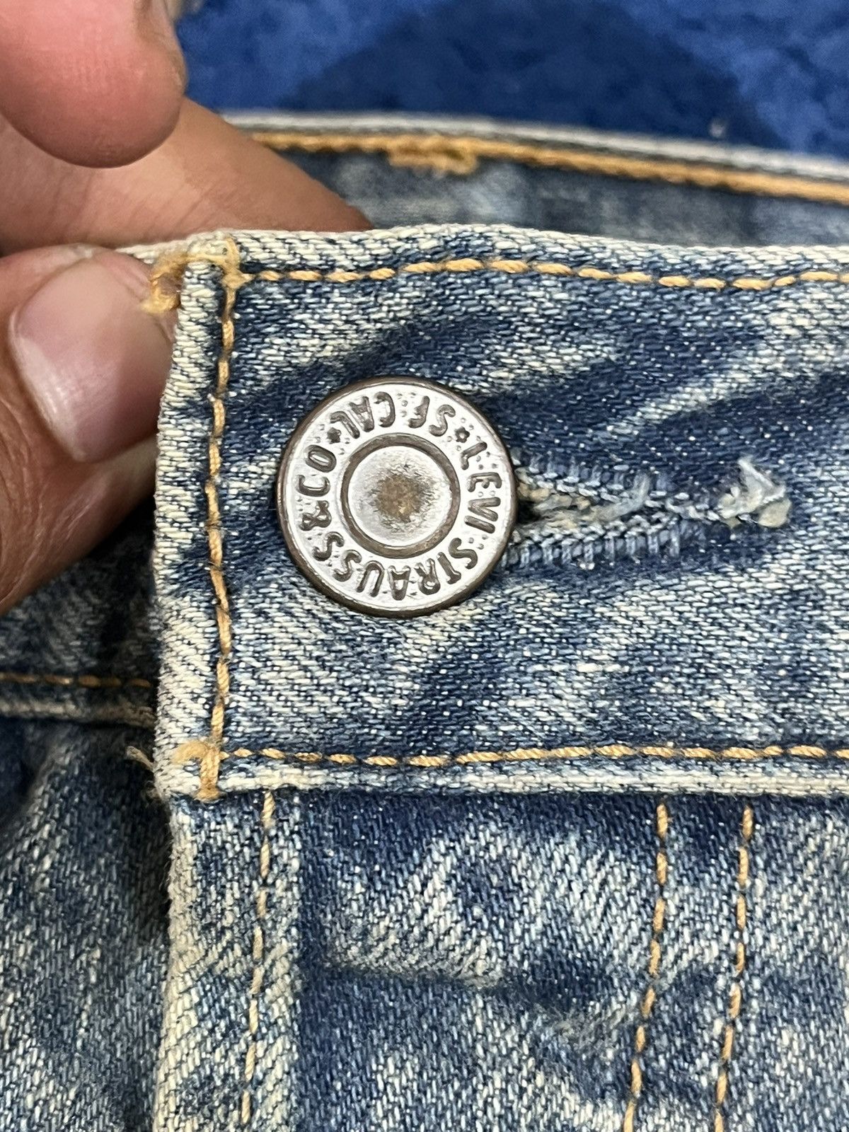 Levi's Vintage 90’s Levi’s 501 Mudwash Denim Size US 33 - 7 Thumbnail