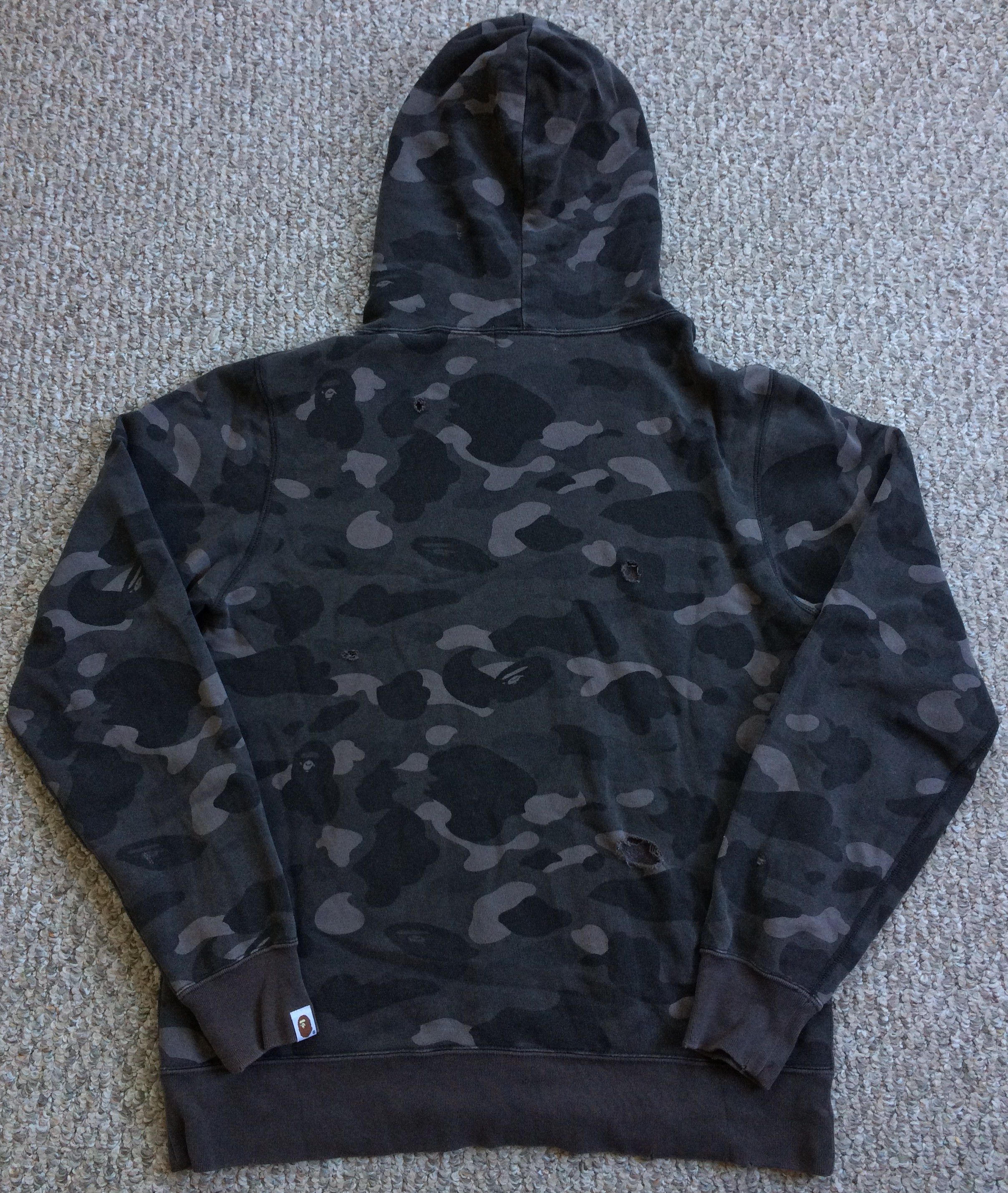 Bape BAPE Black Camo Distressed Spellout Hoodie Size US L / EU 52-54 / 3 - 5 Thumbnail