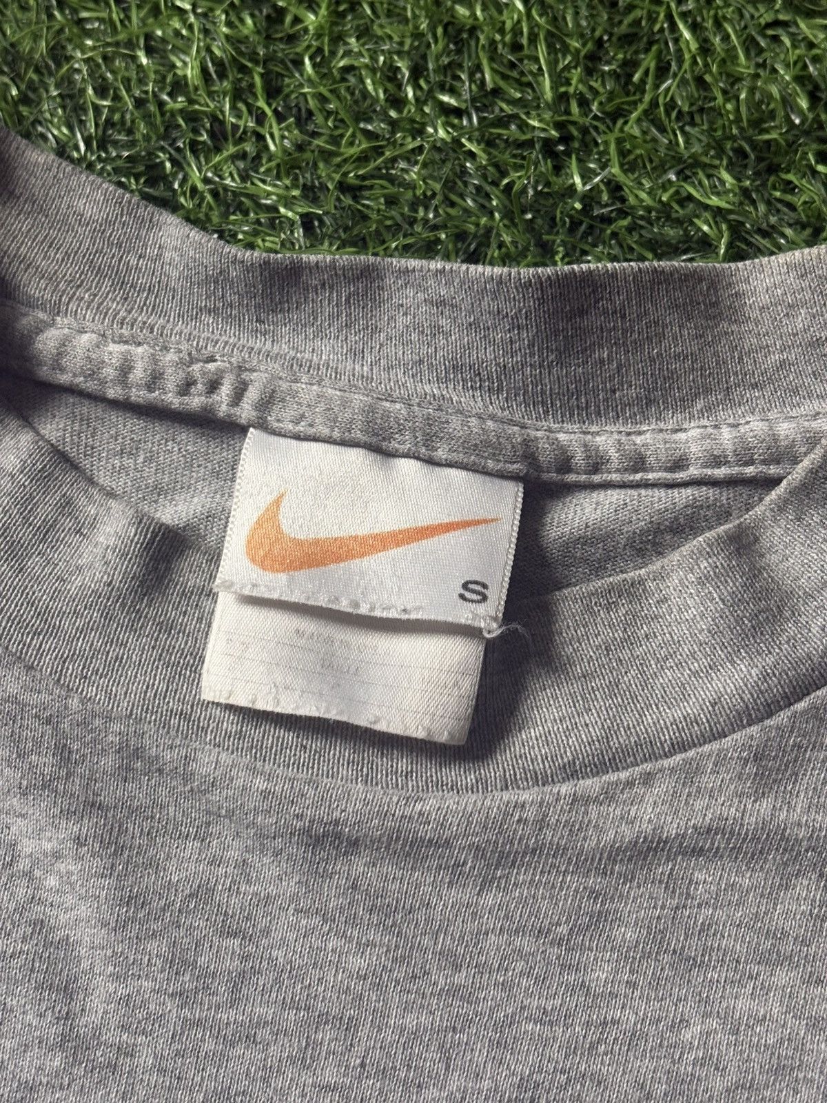 Nike Nike vintage retro 90s oldschool y2k tshirt Size US S / EU 44-46 / 1 - 3 Thumbnail