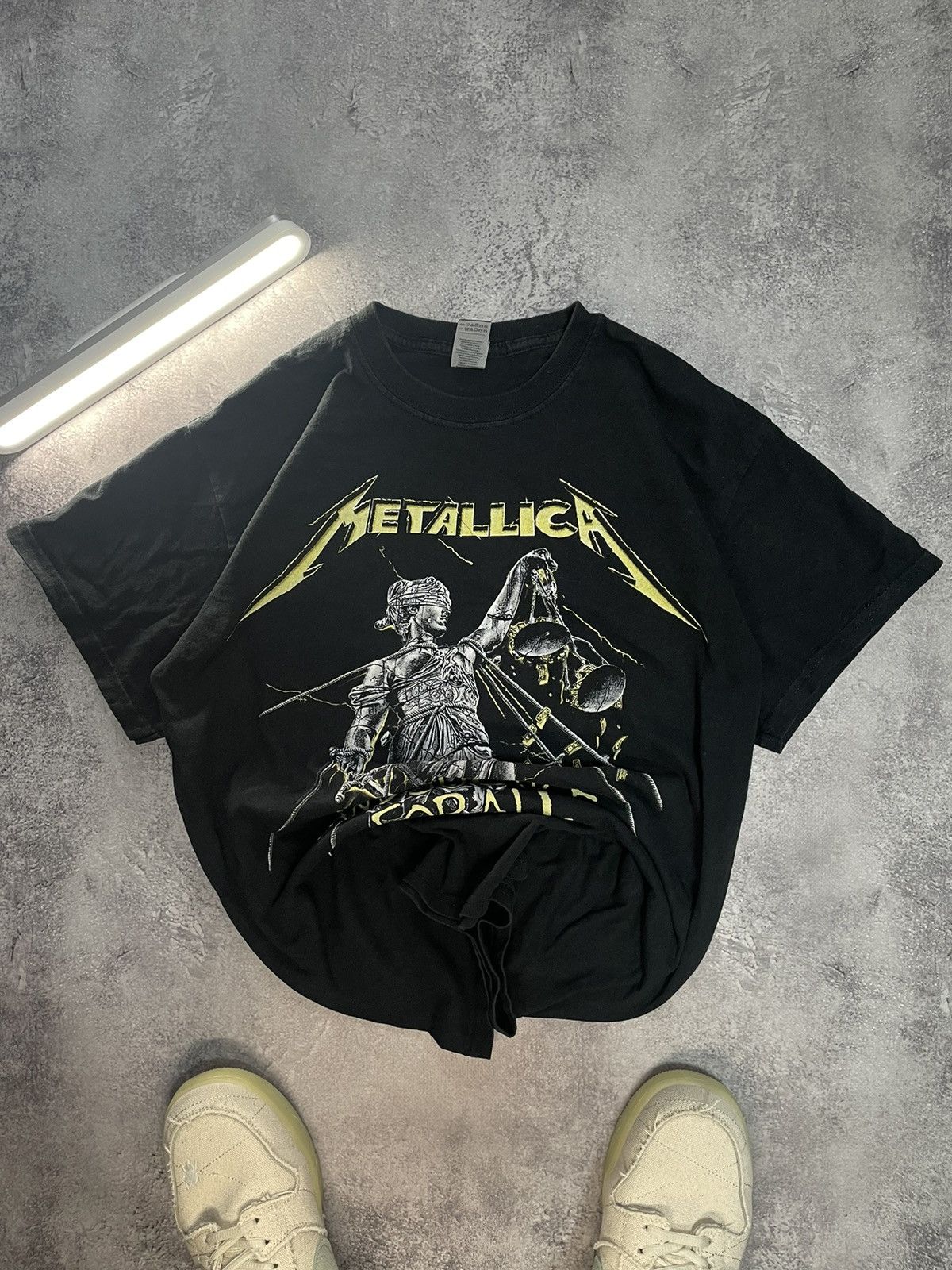 Band Tees Vtg Metallica …And Justice for All Pushead Graphic Tee Size US M / EU 48-50 / 2 - 1 Thumbnail
