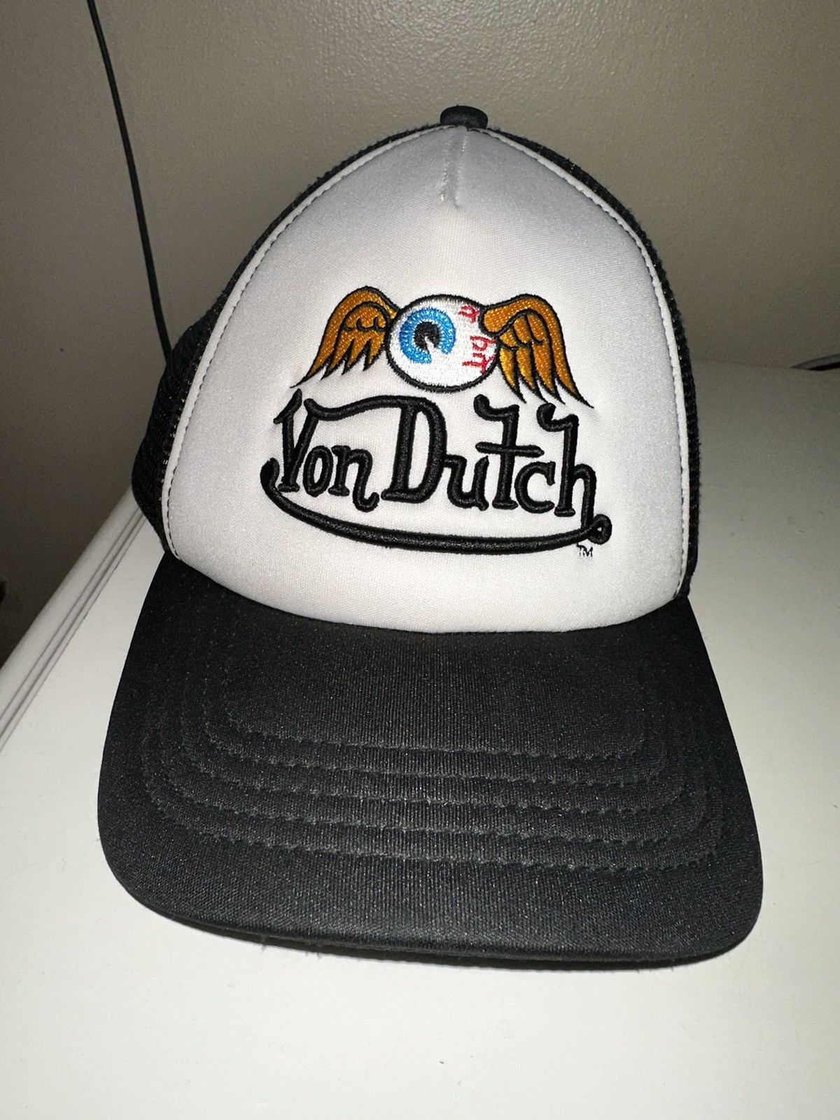 Von Dutch Von Dutch Flying Eyeball Wordmark Trucker Hat | Grailed