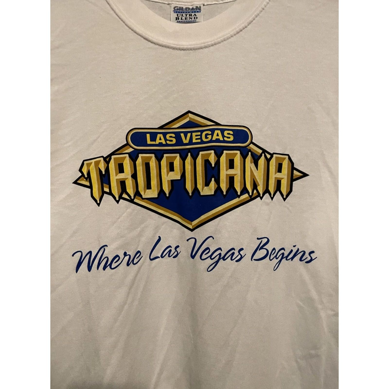 Gildan VINTAGE Gildan T-Shirt Las Vegas Tropicana White XL Men Short Sleeve Crew Neck Logo Casino 2000s Size US XL / EU 56 / 4 - 2 Thumbnail
