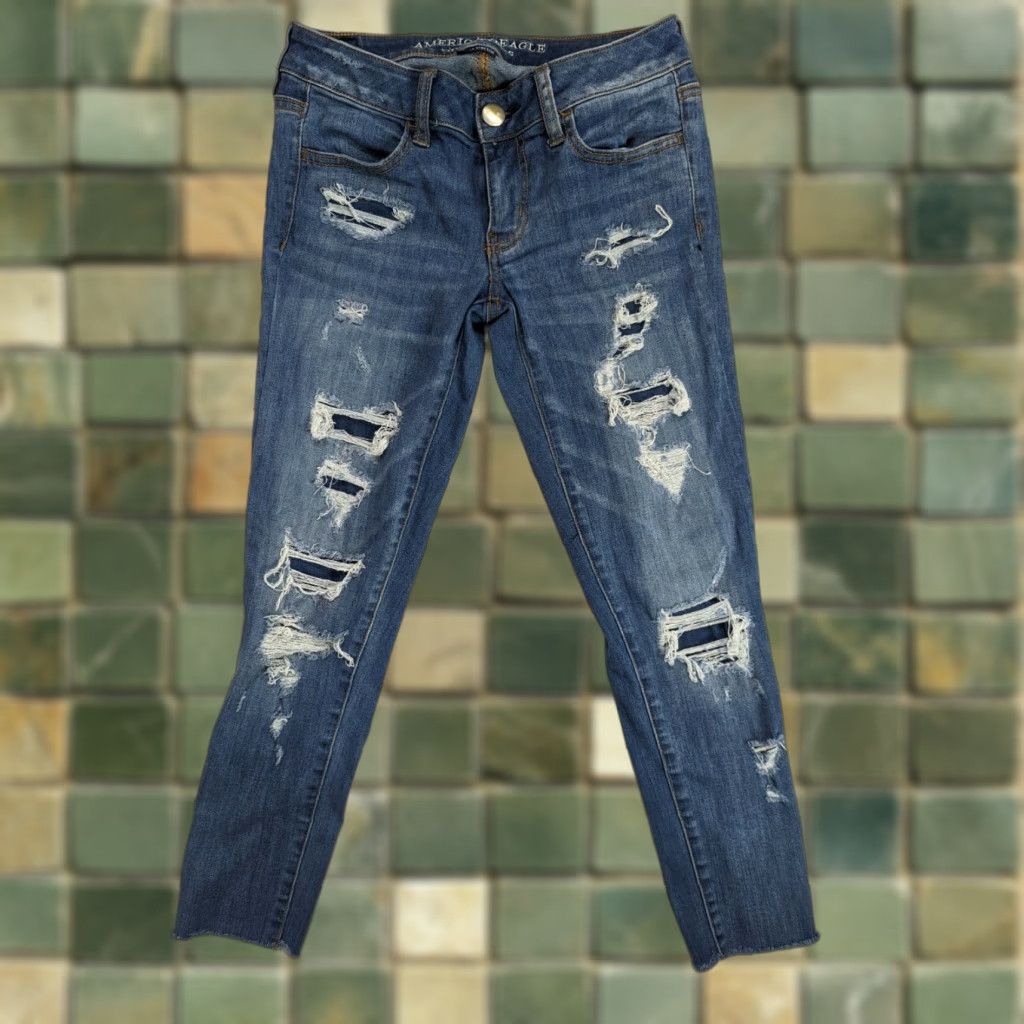 American Eagle Outfitters VINTAGE American Eagle Outfitters Jegging Jeans Distressed Crop Slim Skinny Stretch Low Rise 23in 26in Waist Size 2 4 Women Size 26" / US 2 / IT 38 - 1 Thumbnail
