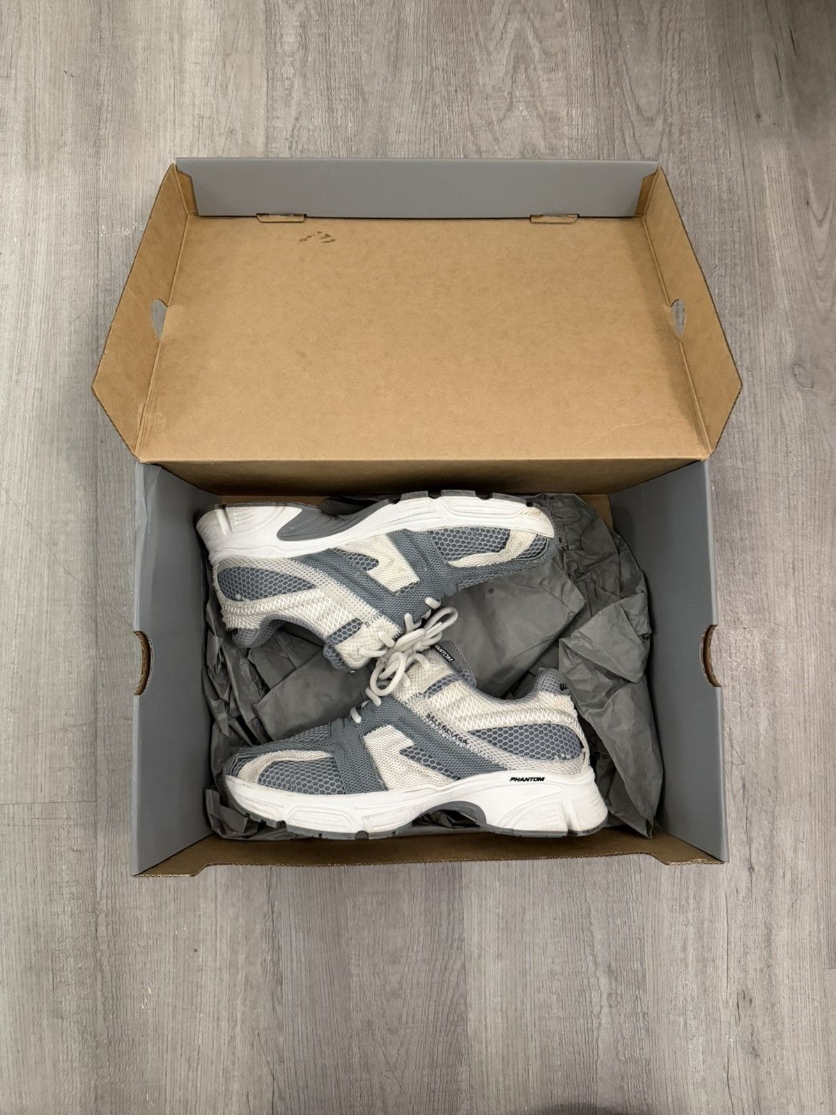 Balenciaga Baleniaga phantom sneaker grey/white Size US 8 / EU 41 - 8 Thumbnail