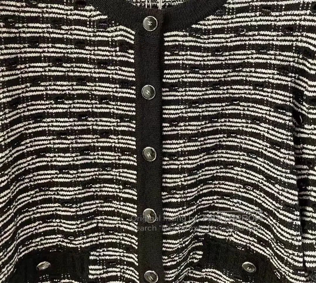 Chanel classic black and white knitted cardigan. Size US M / EU 48-50 / 2 - 2 Thumbnail