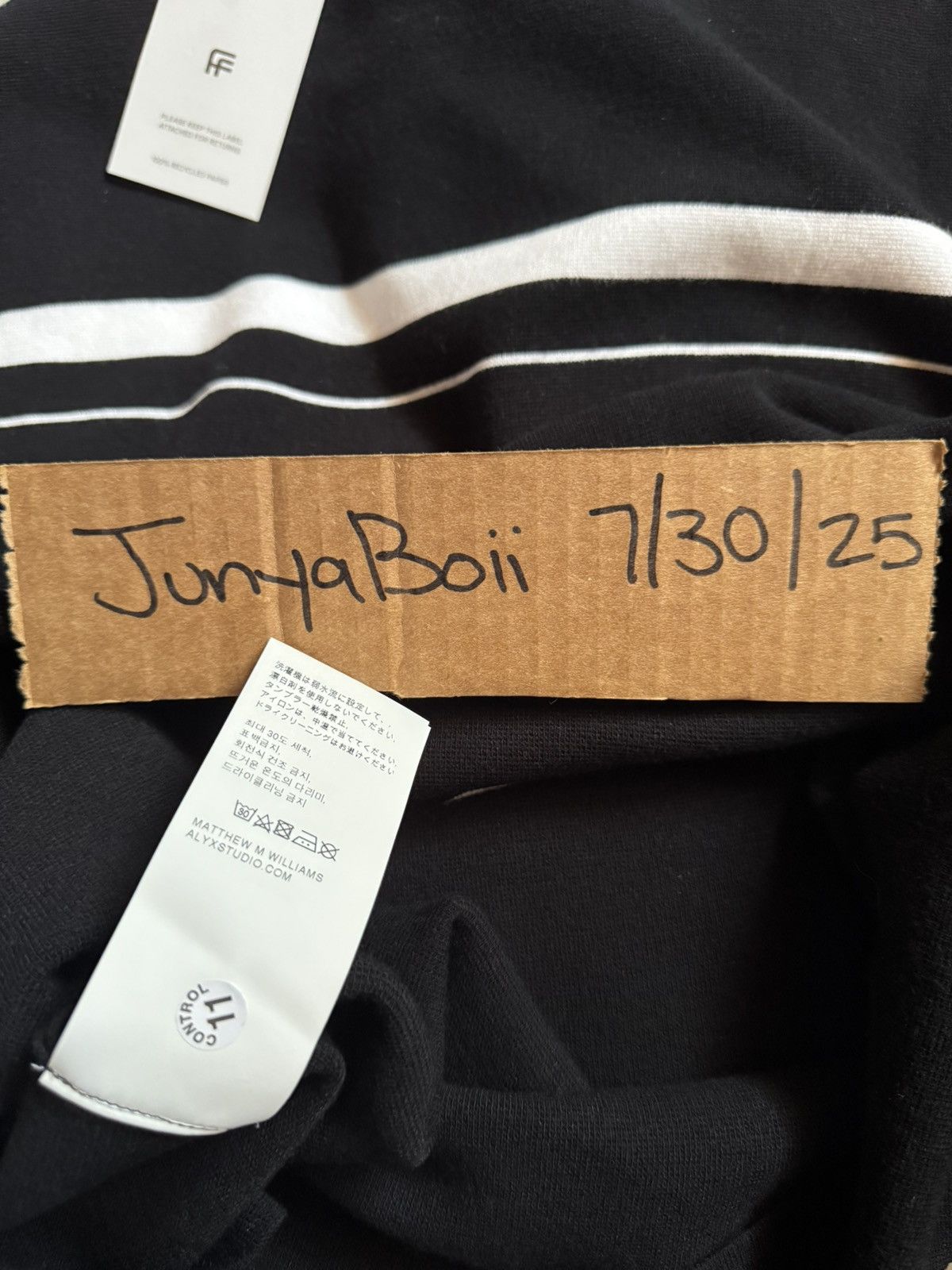 1017 ALYX 9SM 1017 ALYX 9SM Classic Black Band Logo Sweater Small Size US S / EU 44-46 / 1 - 8 Thumbnail
