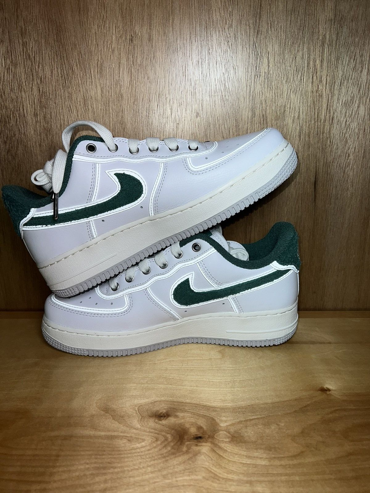 Nike Size 6.5 - AF1 Oregon PE Size US 6.5 / EU 39-40 - 3 Thumbnail