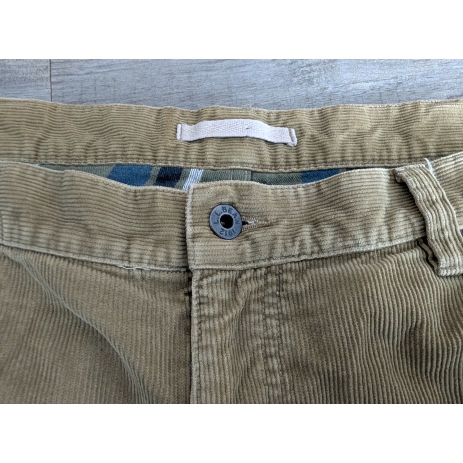 Vintage L.L. Bean Pants Corduroy Flannel Lined 40 x 30 Mens Regular Straight Beige Workwear Chino 5-Pocket Zipper Vintage No EUC Size US 40 / EU 56 - 7 Thumbnail