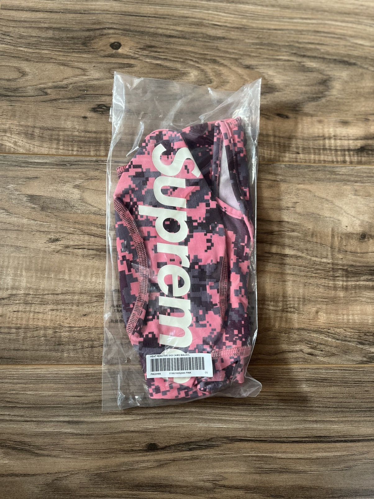 Supreme Supreme Heat Reactive Digi Camo Balaclava Size ONE SIZE - 1 Thumbnail