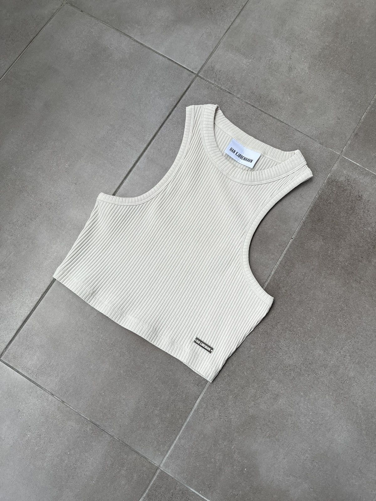 Han Kjobenhavn !DS! SS23 Han Kjobenhavn Light Ribbed Cropped Racer Top Size M / US 6-8 / IT 42-44 - 9 Thumbnail