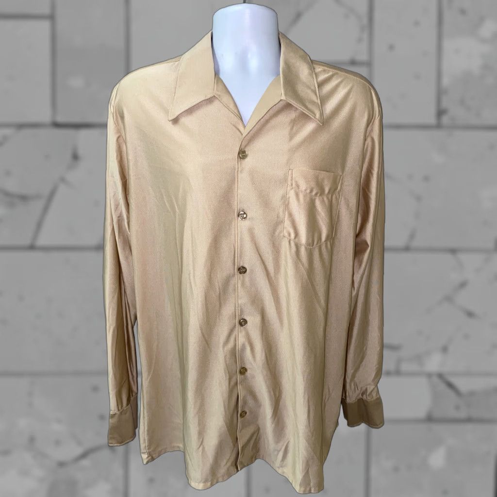 Vintage Nylon Beige Shirt Long Sleeve Button Front Mens XLT USA Made Casual Size US XL / EU 56 / 4 - 1 Thumbnail