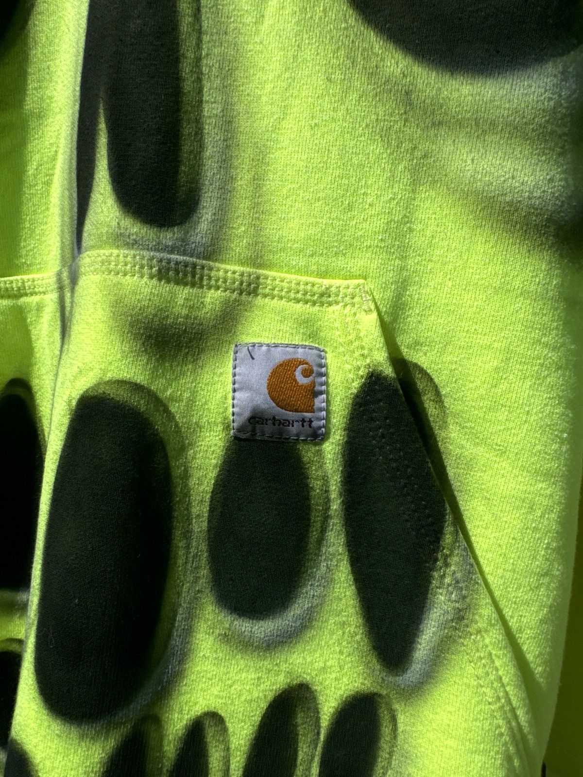Carhartt Neon skull faced airbrushed hoodie Size US XL / EU 56 / 4 - 6 Thumbnail