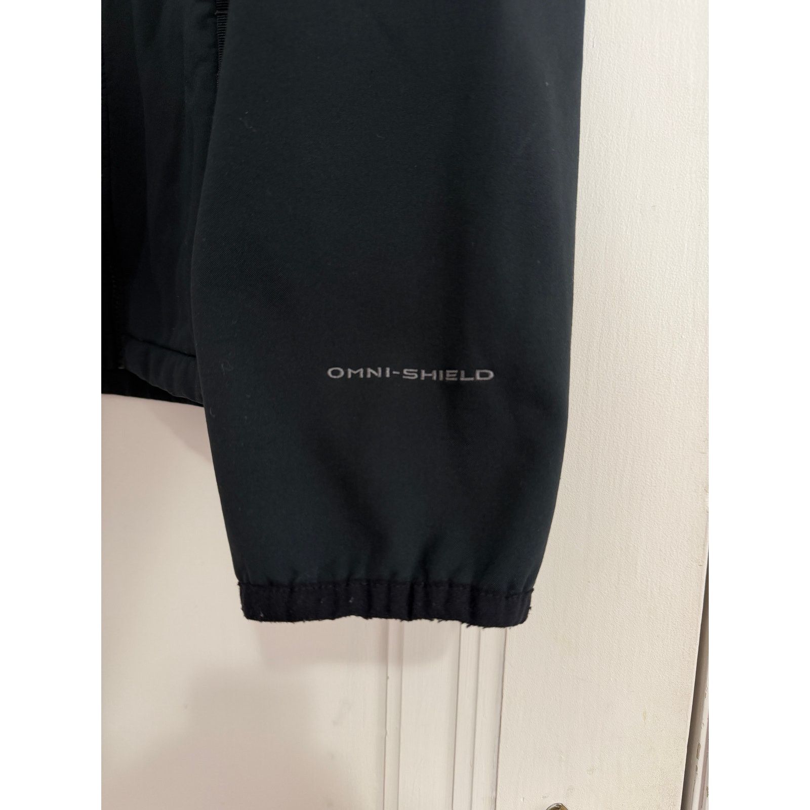 Columbia Black Columbia Omni-Shield Softshell Performance Jacket Sz M Size US M / EU 48-50 / 2 - 3 Thumbnail