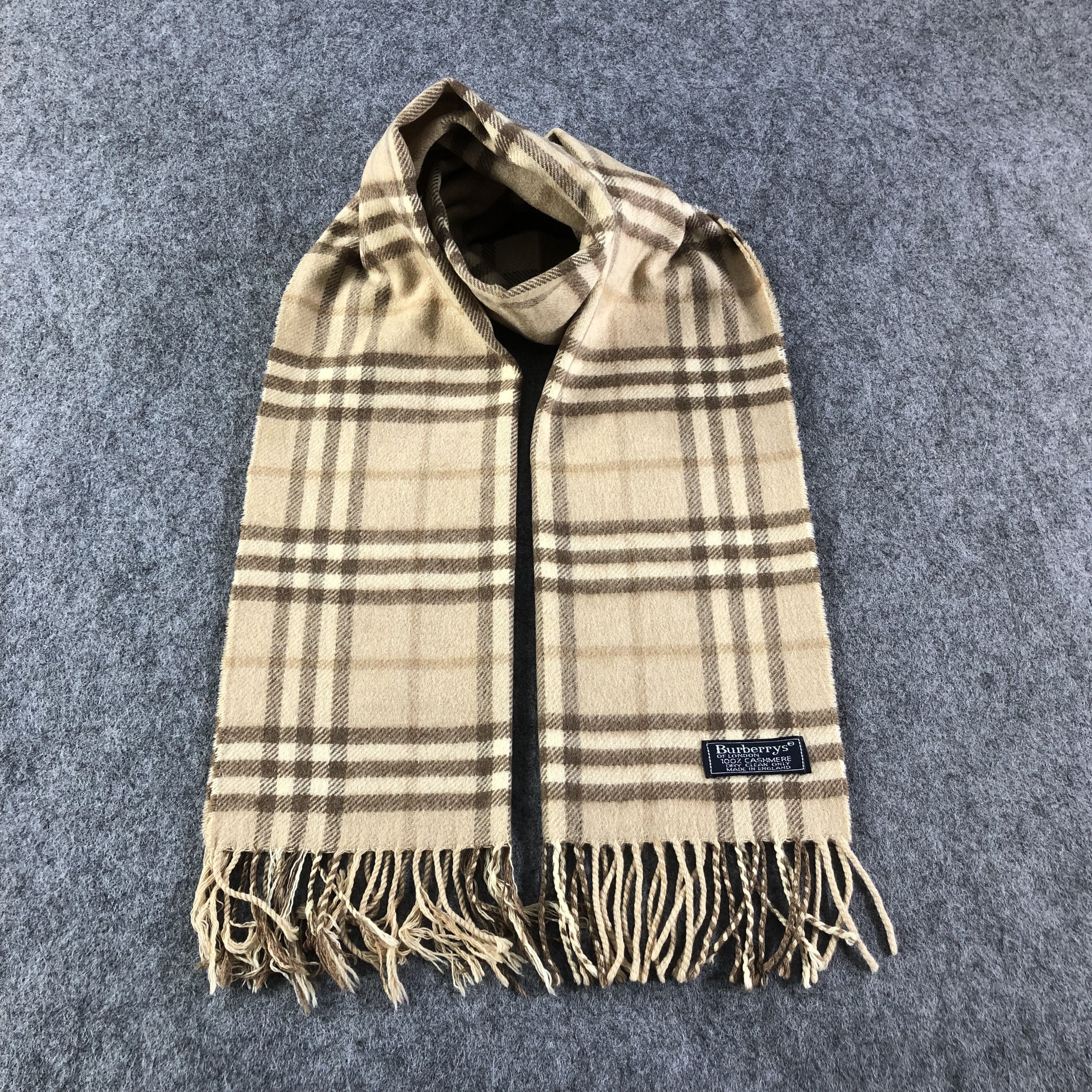 Burberry Burberrys Nova Check Cashmere Scarf Muffler Neckwear V1640 Size ONE SIZE - 1 Thumbnail