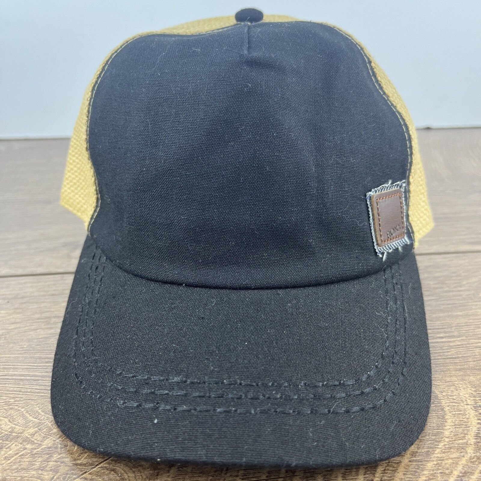 Other Roxy Black Hat Adjustable Adult Size Black Hat Cap Size ONE SIZE - 2 Thumbnail