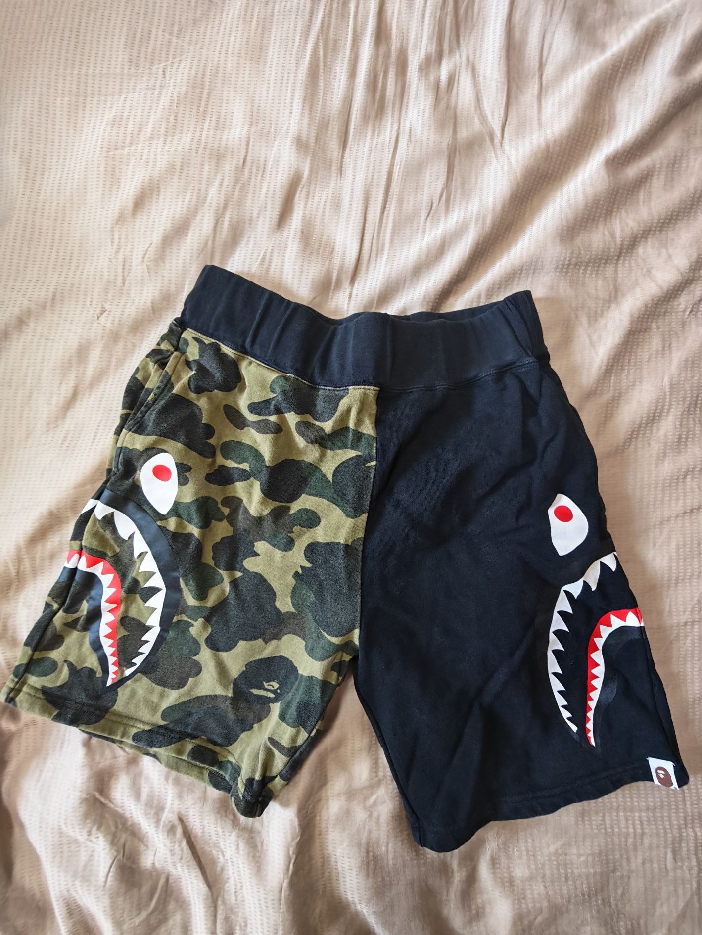 Bape BAPE Shark Camo Split Shorts Size M Size US 32 / EU 48 - 1 Thumbnail