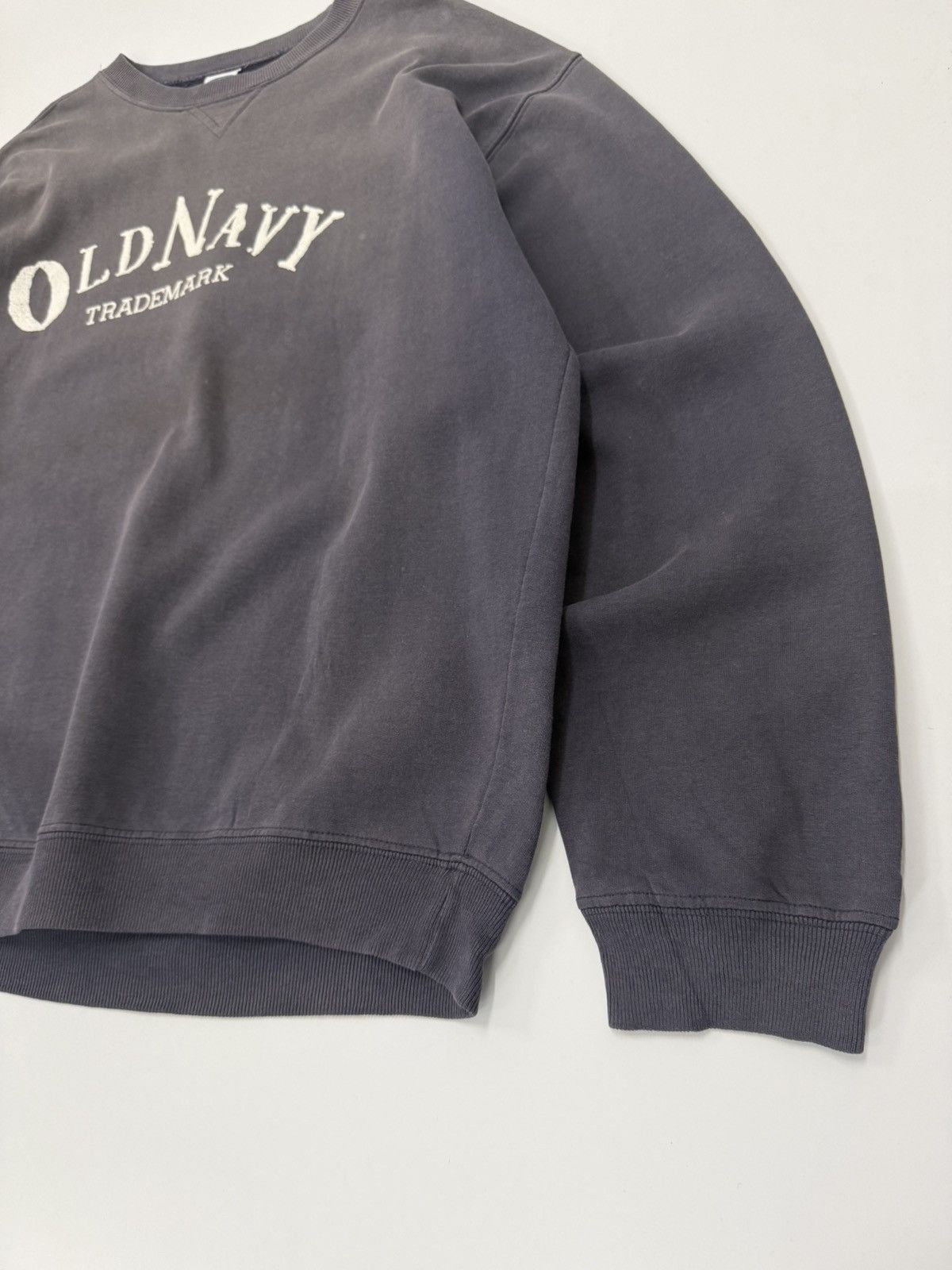 Old Navy 🔥 90's Japanese Distressed Sunfaded Old Navy Sweatshirt - L Size US S / EU 44-46 / 1 - 2 Thumbnail