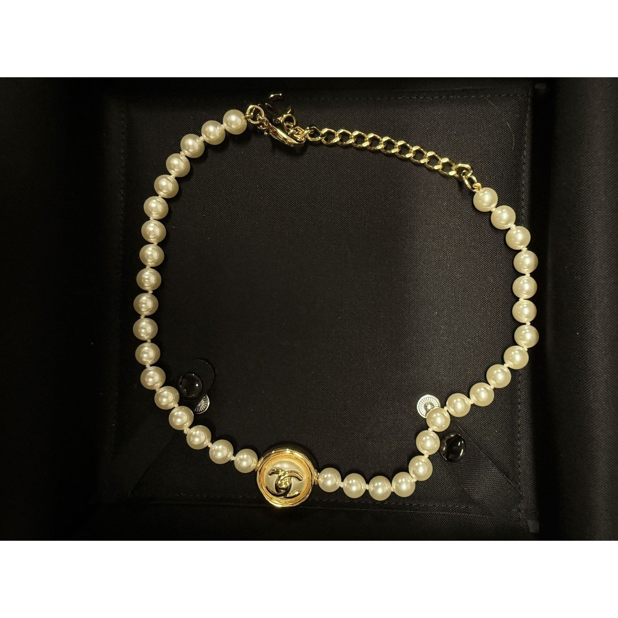Chanel Chanel Gold-Tone Pearl Necklace With CC Logo Pendant & Adjus Size ONE SIZE - 1 Thumbnail