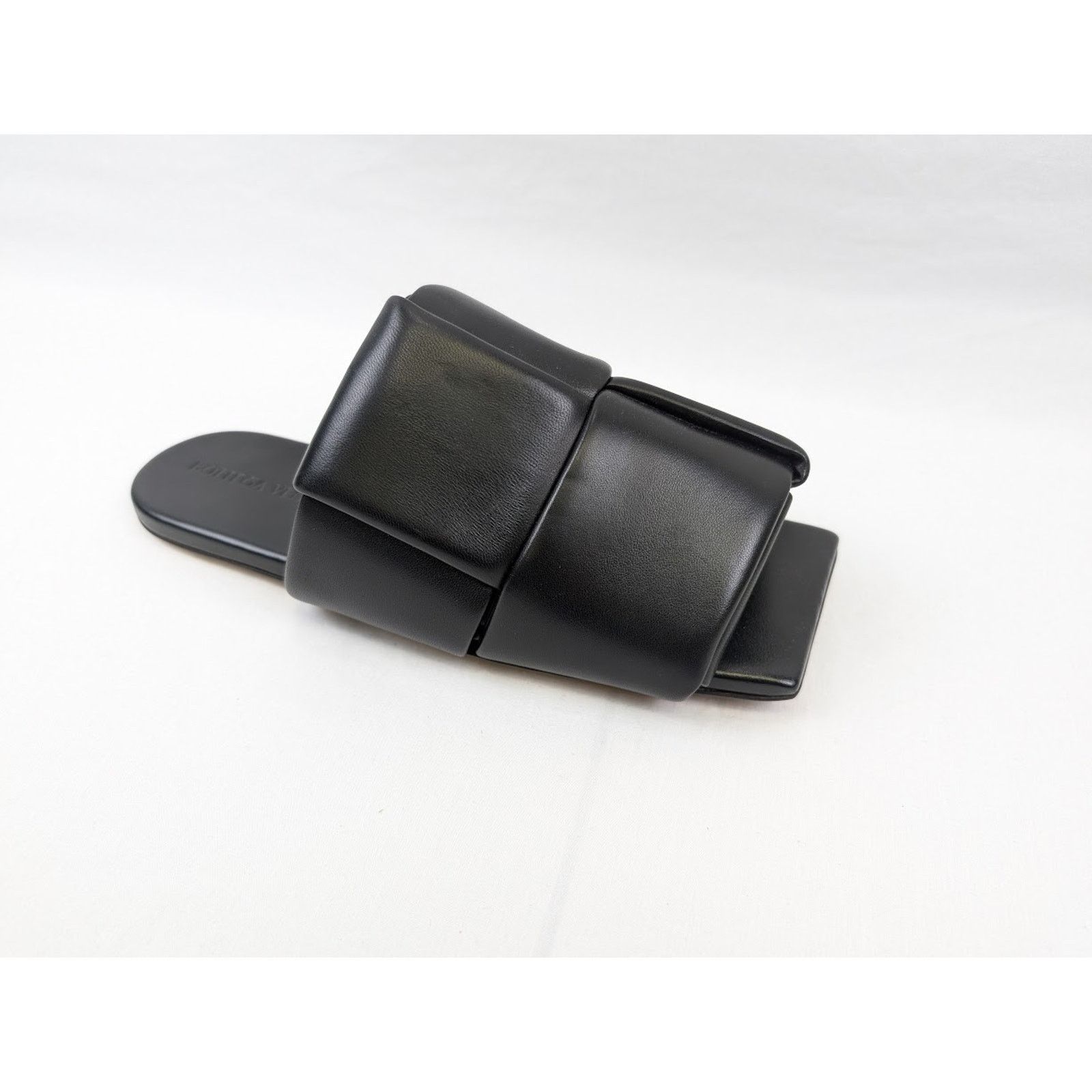 Bottega Veneta o1rshd1 Nappa Lagoon Leather Sandals in Black Size US 10 / EU 43 - 2 Thumbnail