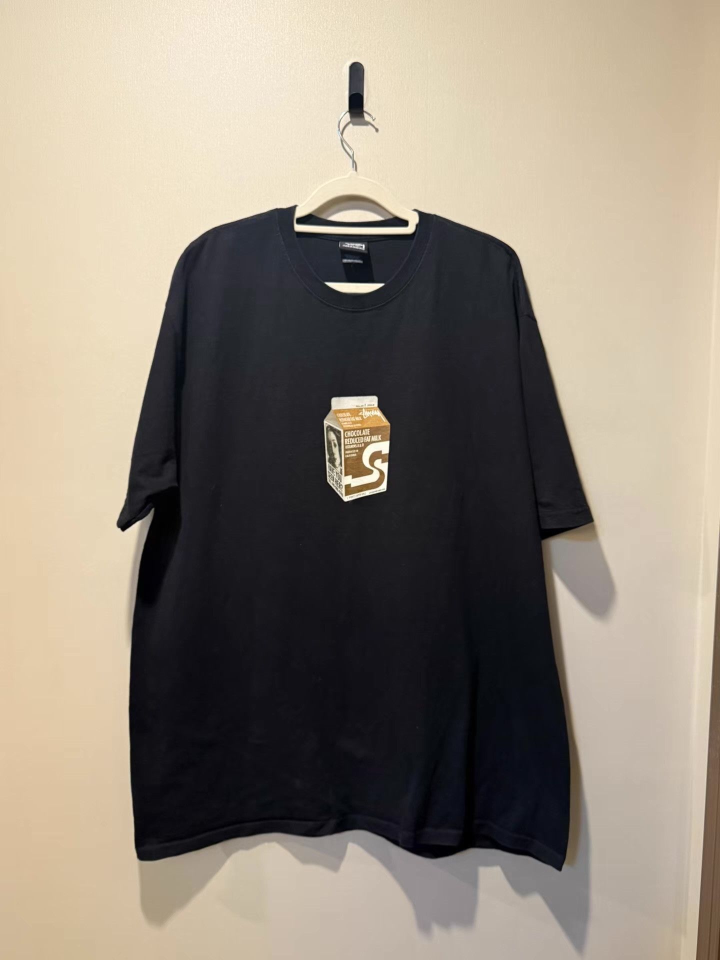 Stussy Stussy Milk Print Crew Neck Short Sleeve T-shirt Ｑ20 Size US XL / EU 56 / 4 - 1 Thumbnail