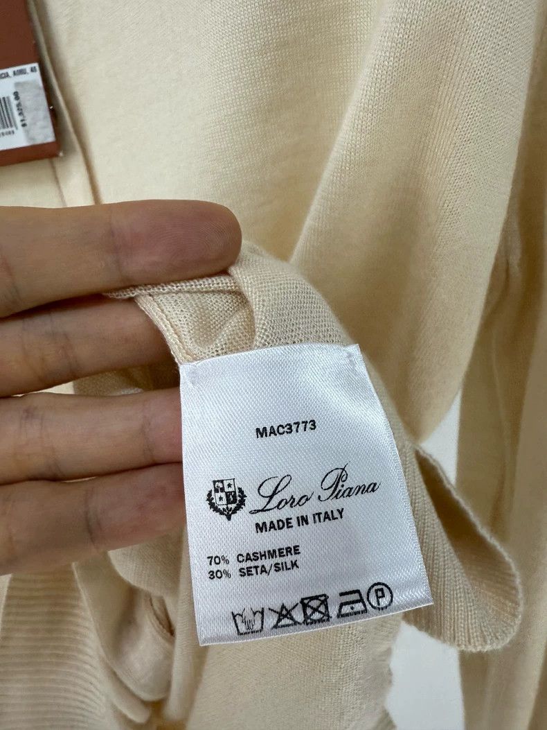 Loro Piana LORO PIANA Light beige silk cashmere cardigan with mother- Size M / US 6-8 / IT 42-44 - 4 Thumbnail